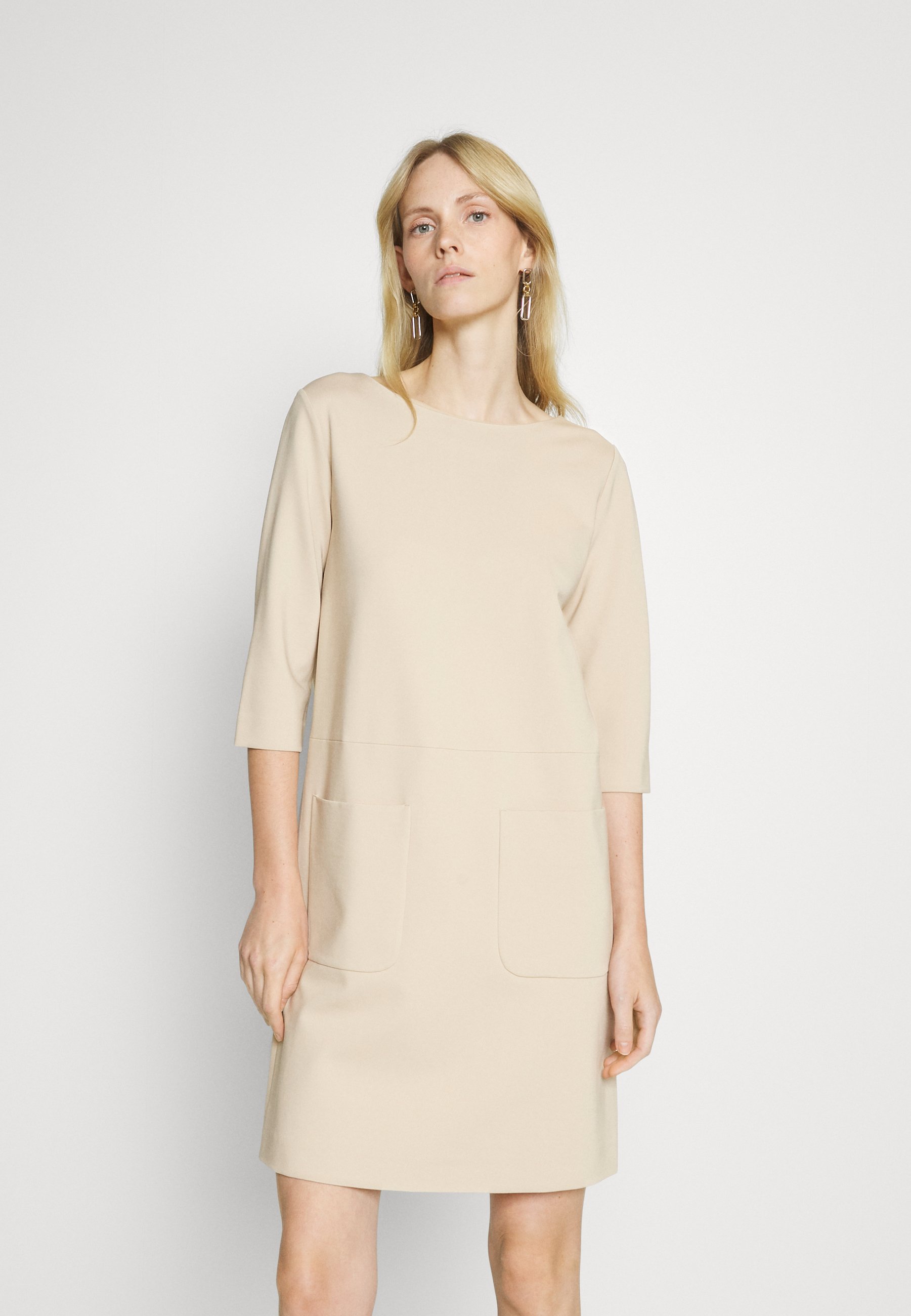 NETTARE - Jersey dress