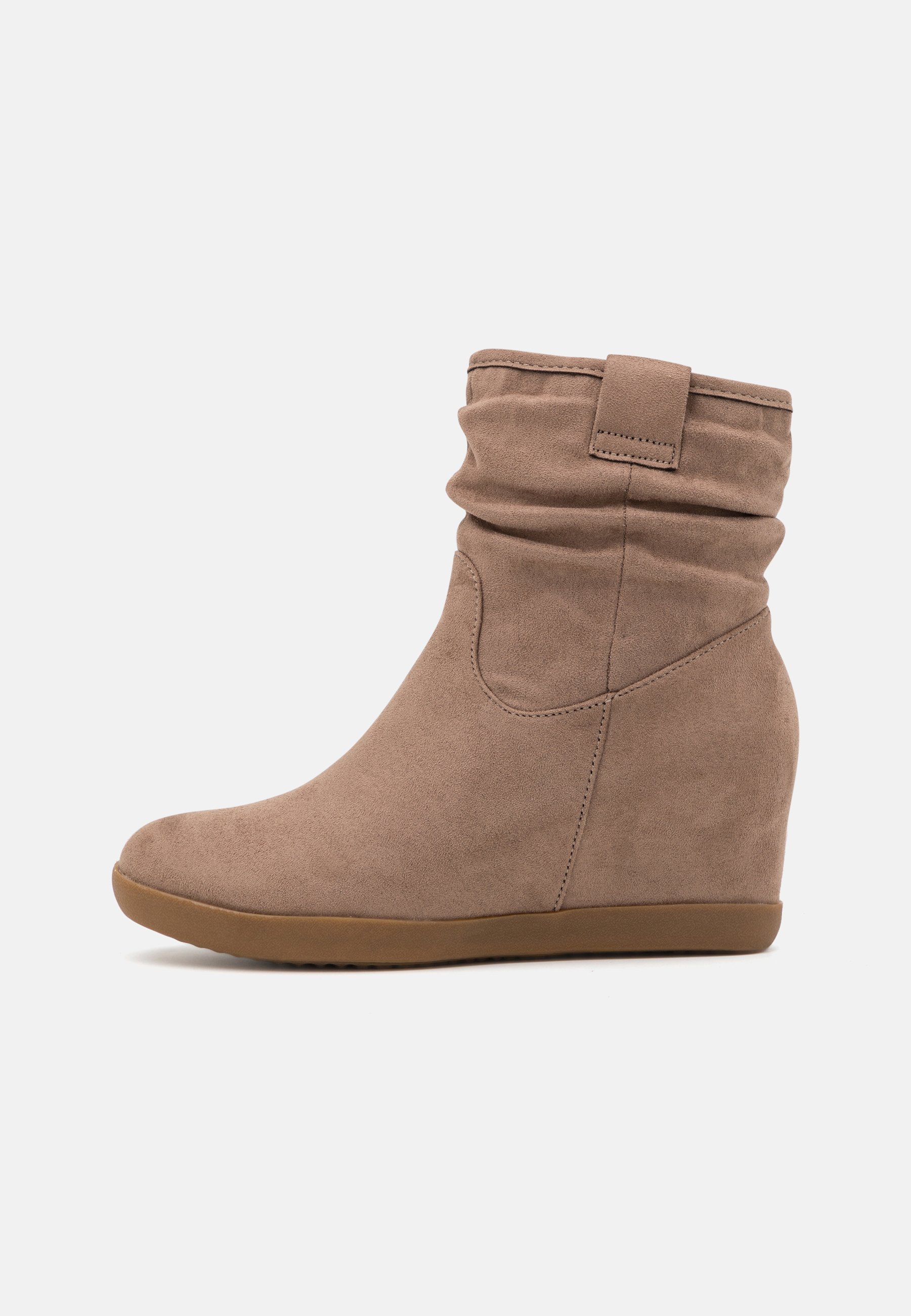 WINTER BOOT - Wedge Ankle Boots