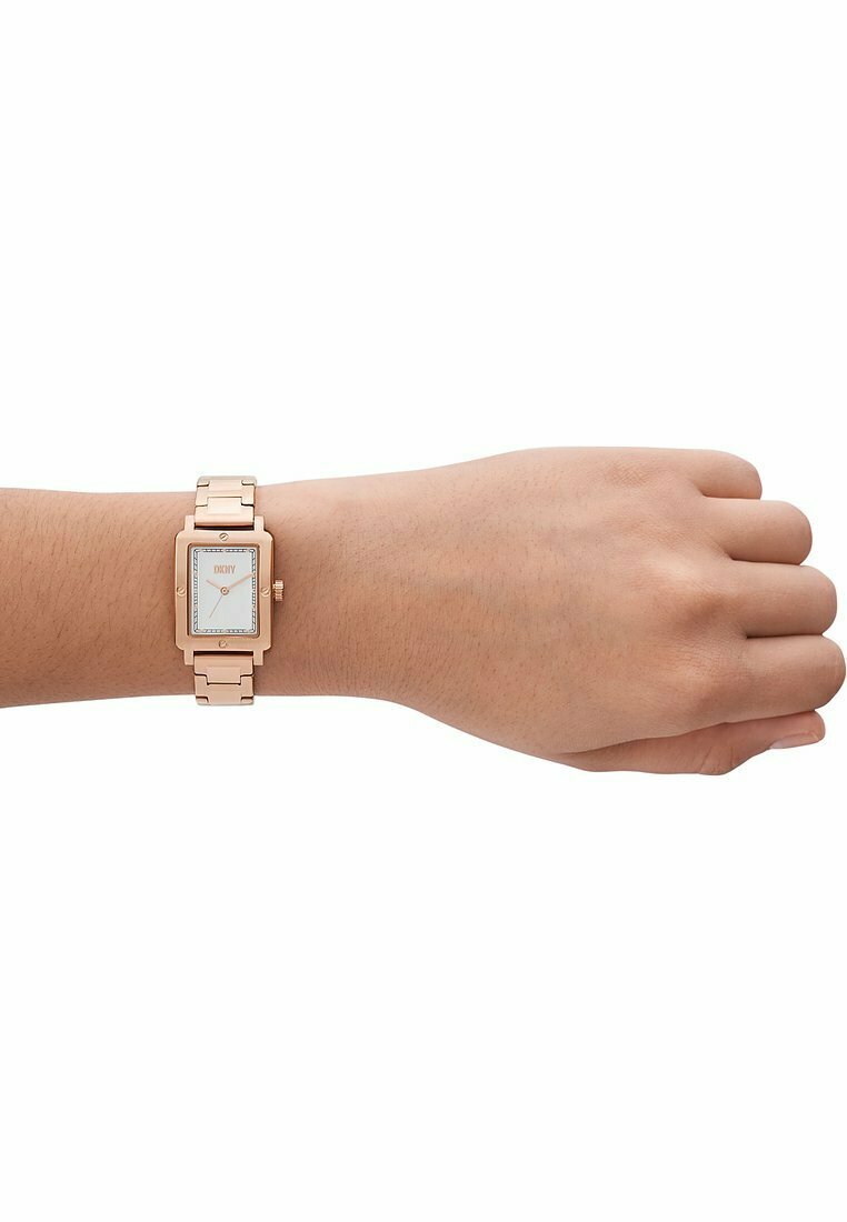QUARZ - Watch