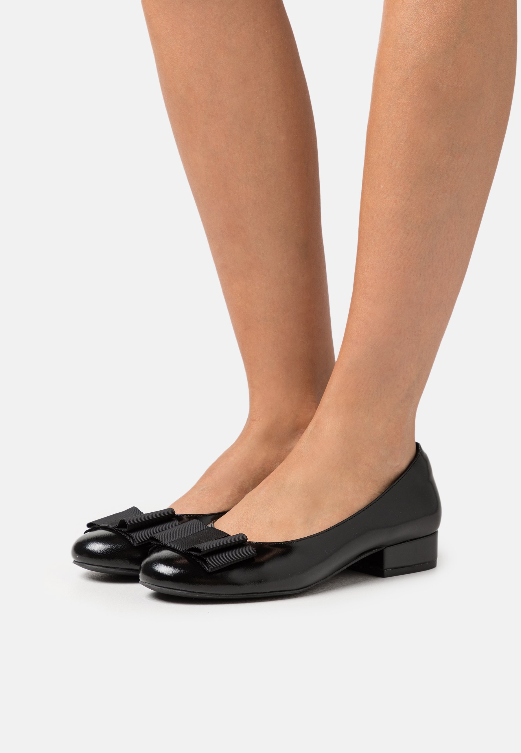 LEATHER- Ballet pumps