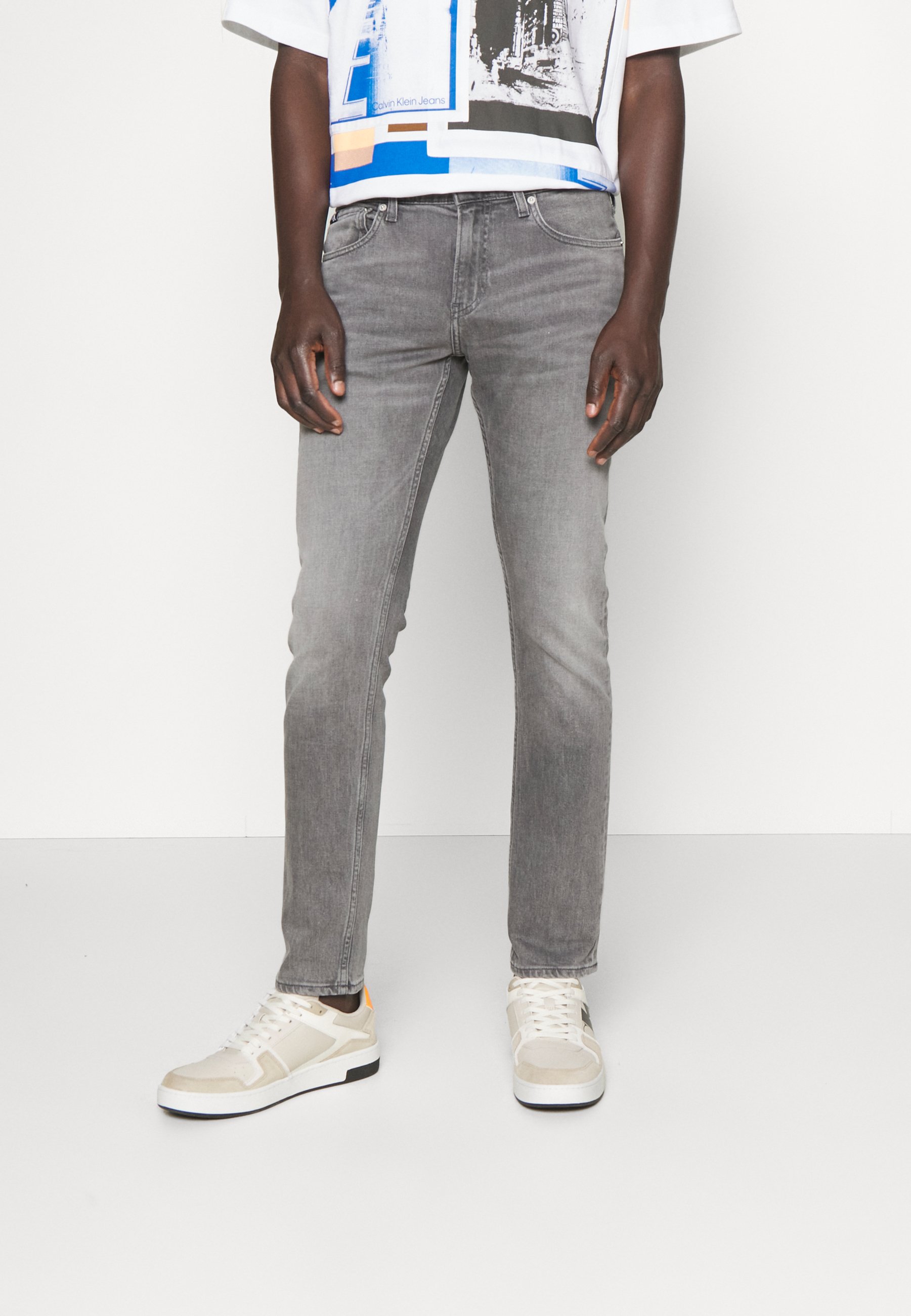 Slim fit jeans