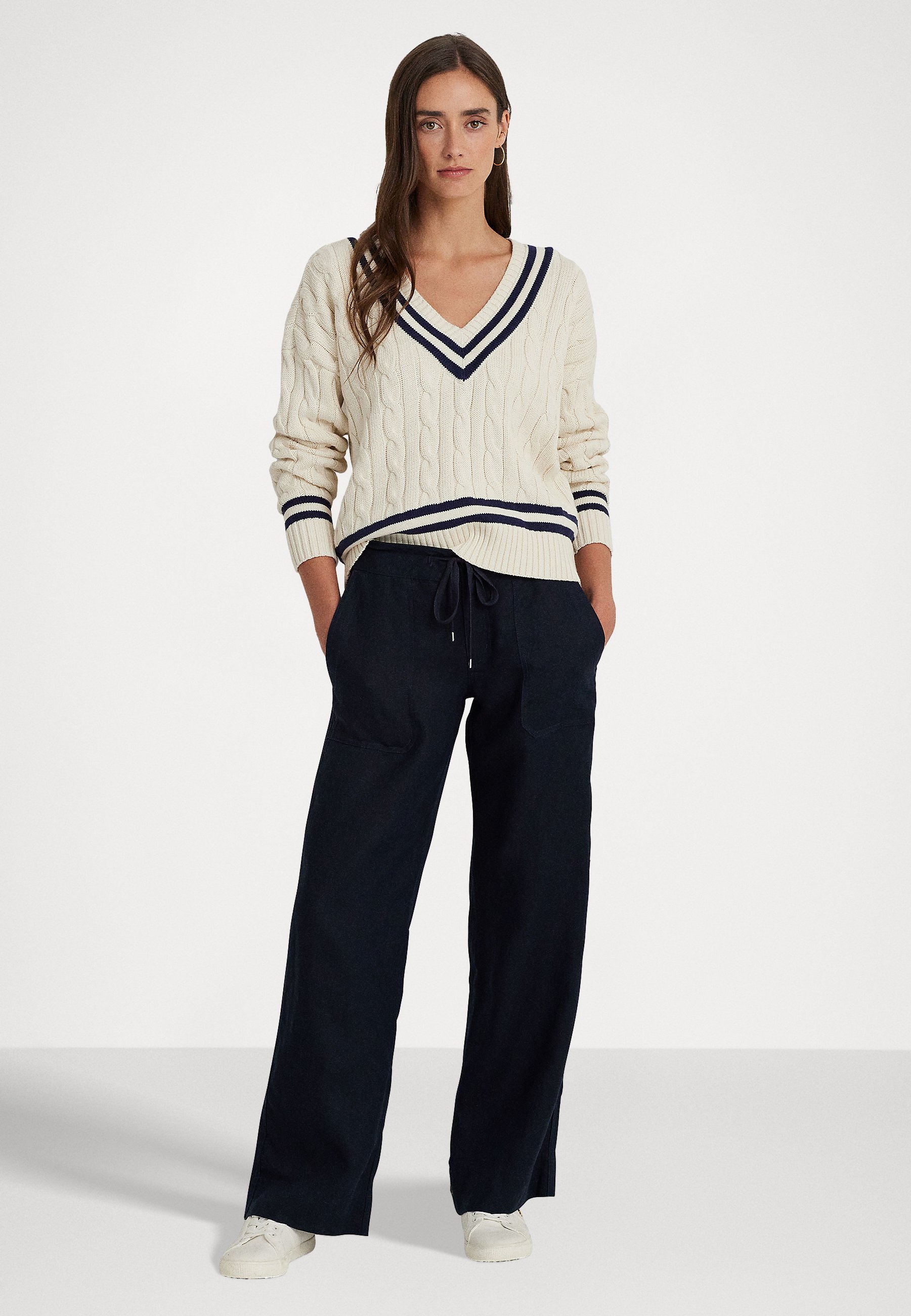 JOVONIE WIDE LEG PANT - Trousers