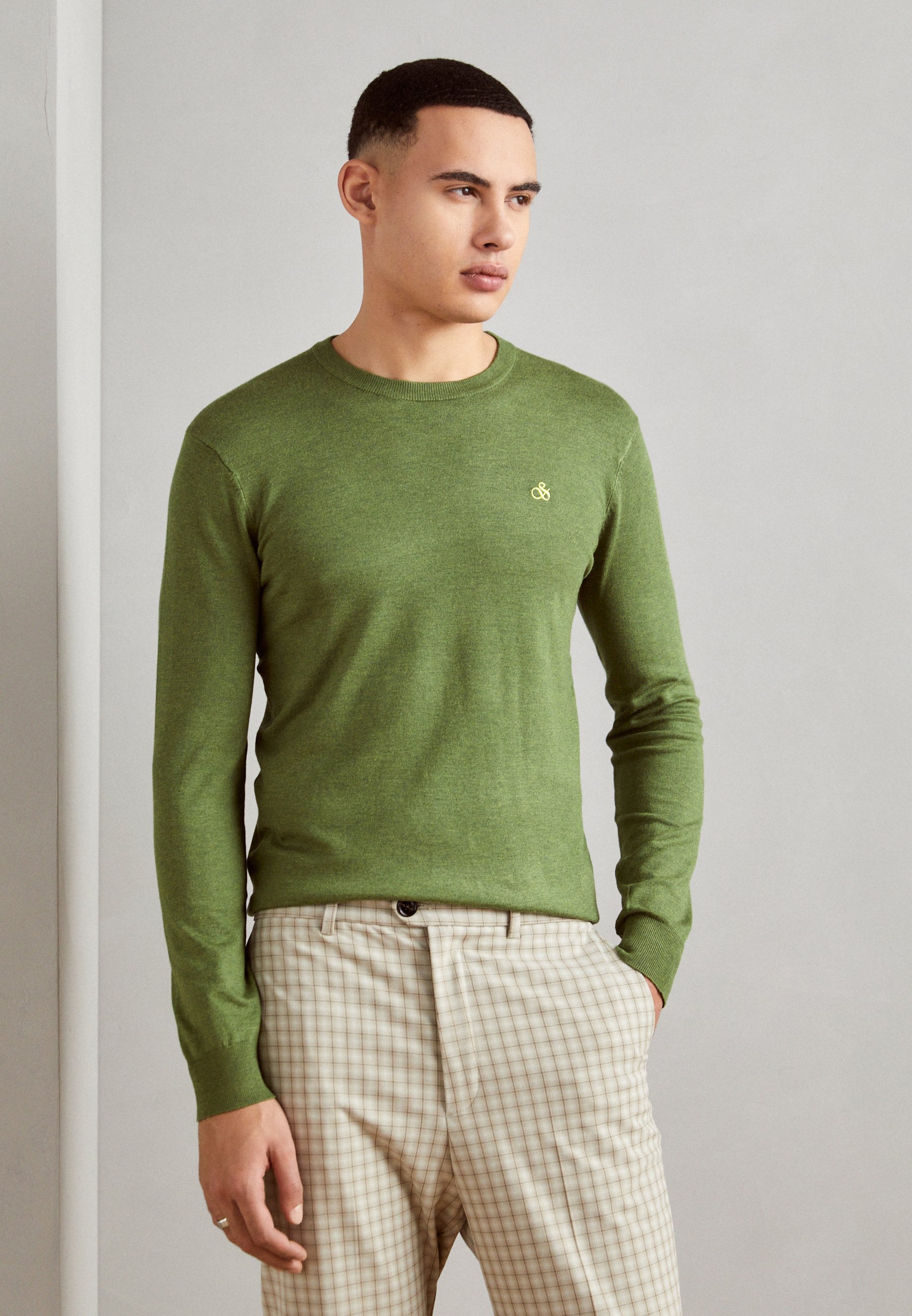 REGULAR FIT ESSENTIALS CREW - Jumper