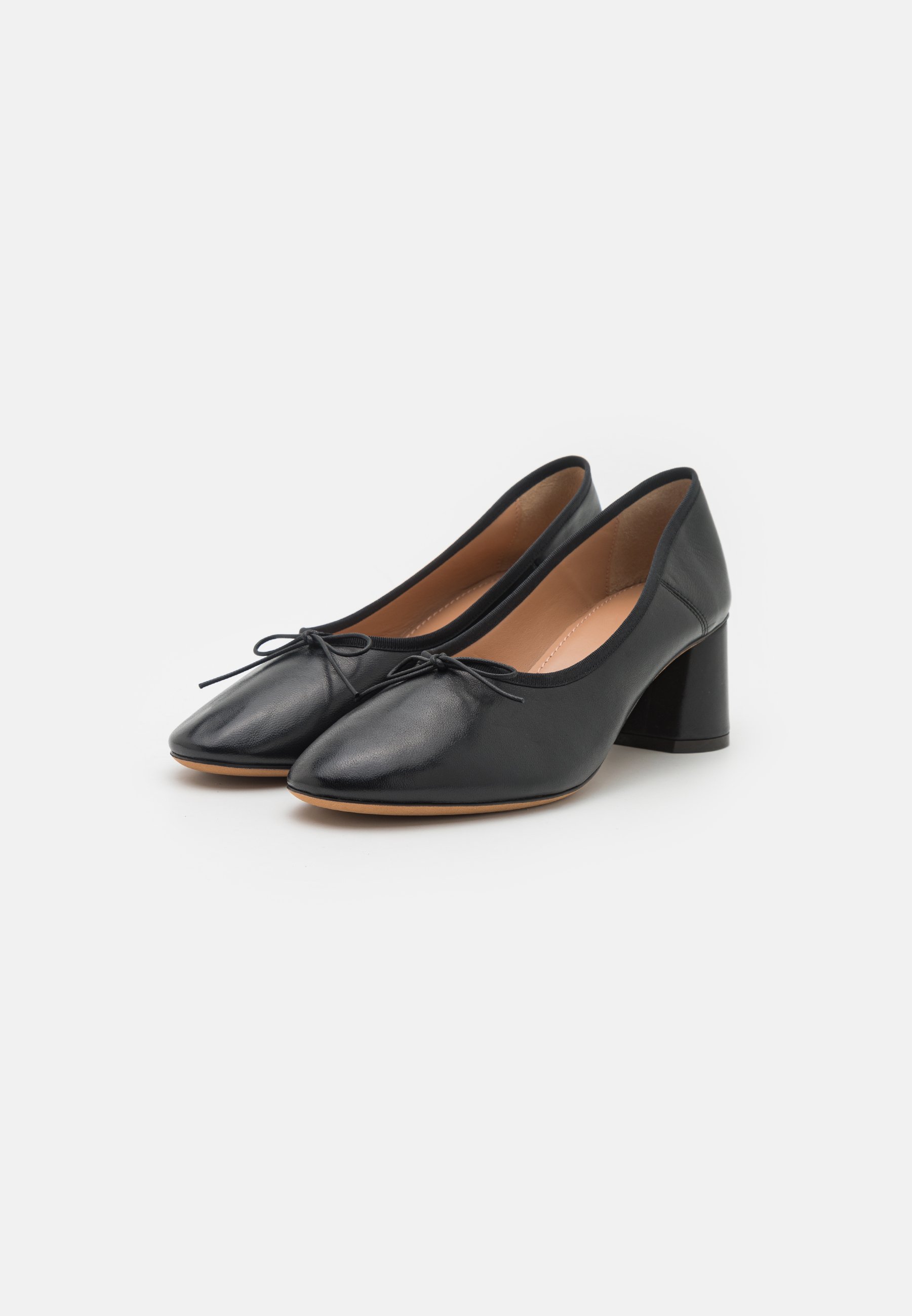DREAM- Classic heels