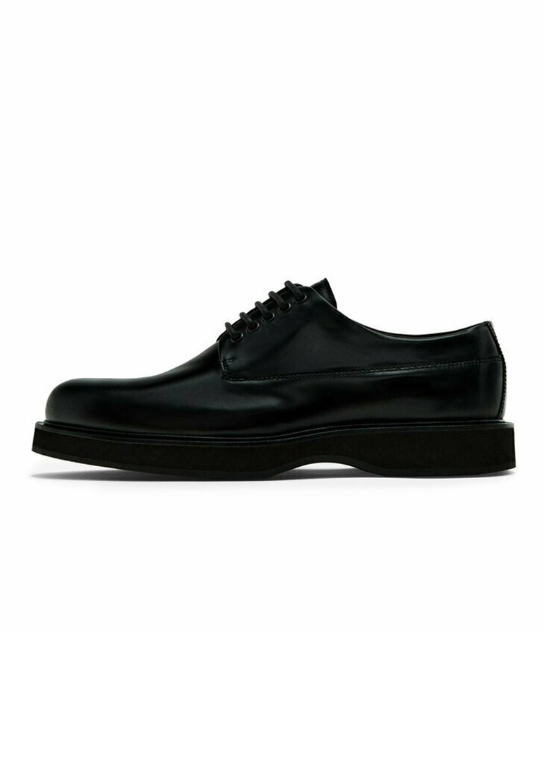 Smart lace-ups