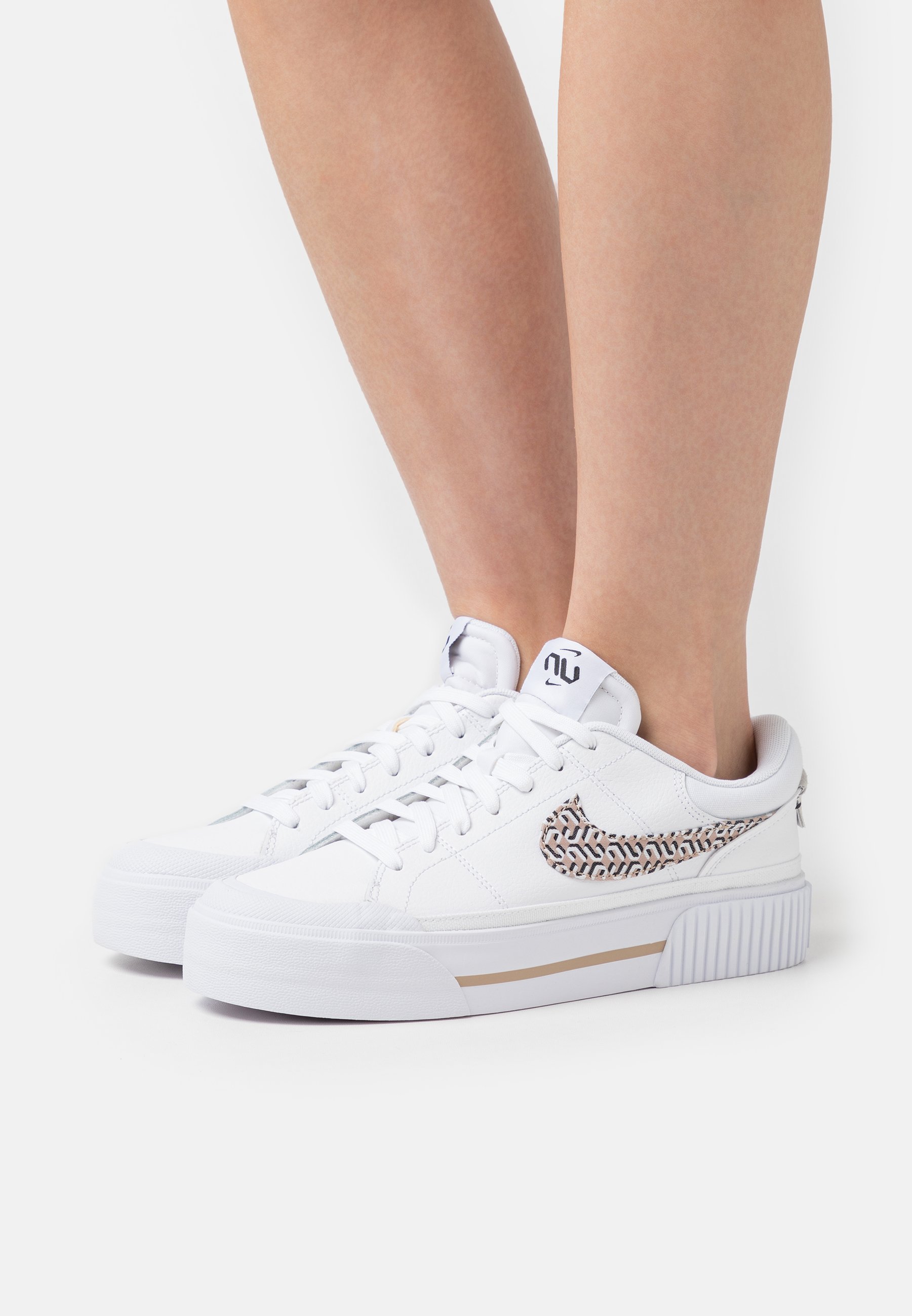 WMNS COURT LEGACY LIFT - Trainers