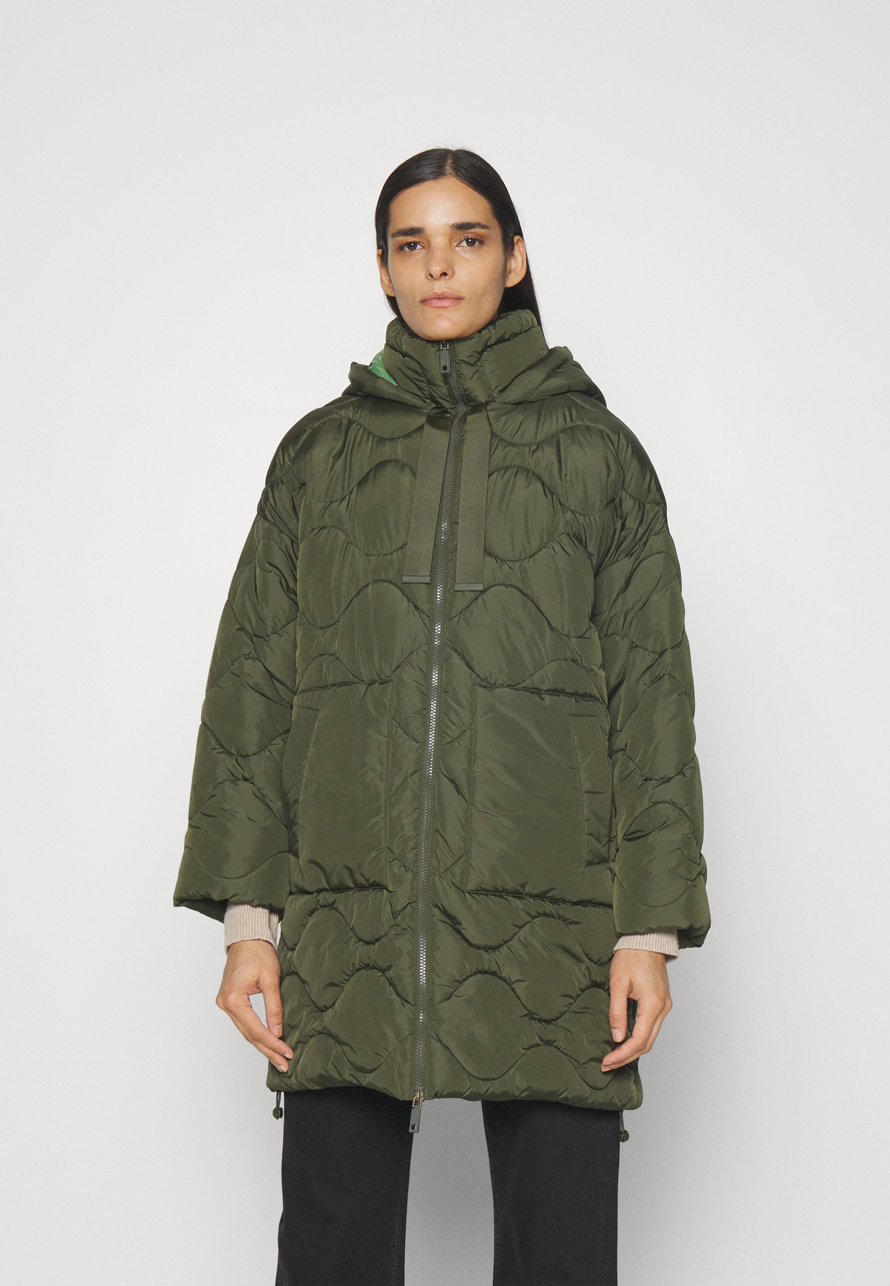 CHIUDERE - Winter coat