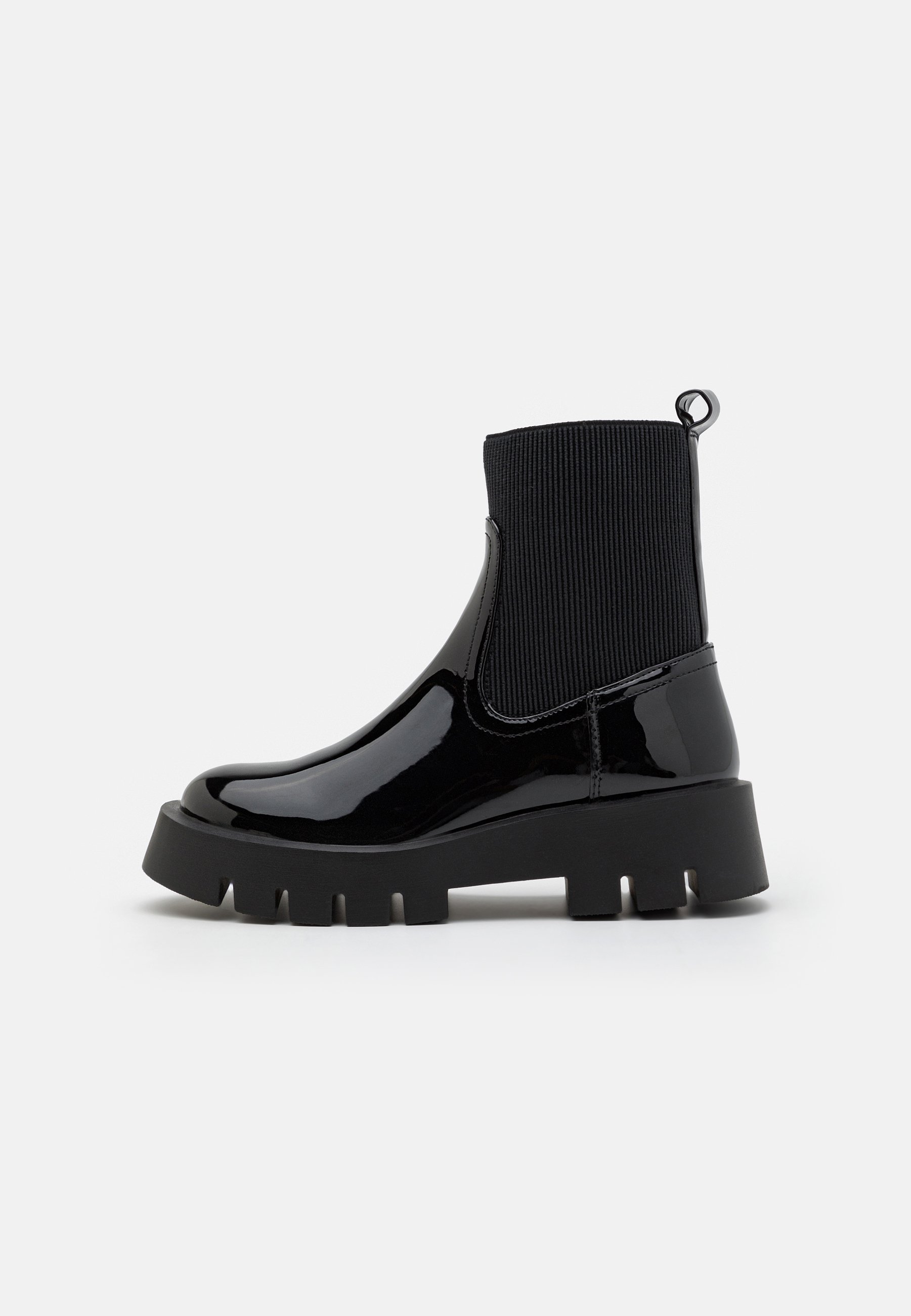 Platform ankle boots