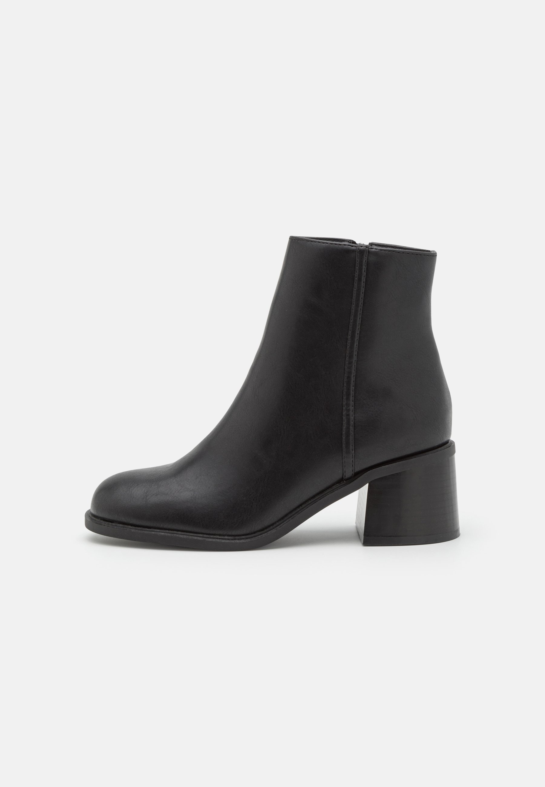 Classic ankle boots
