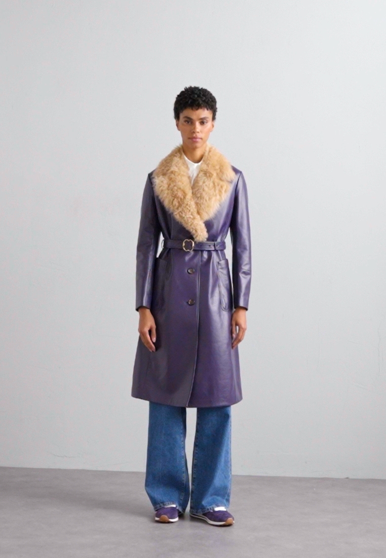 Trenchcoat