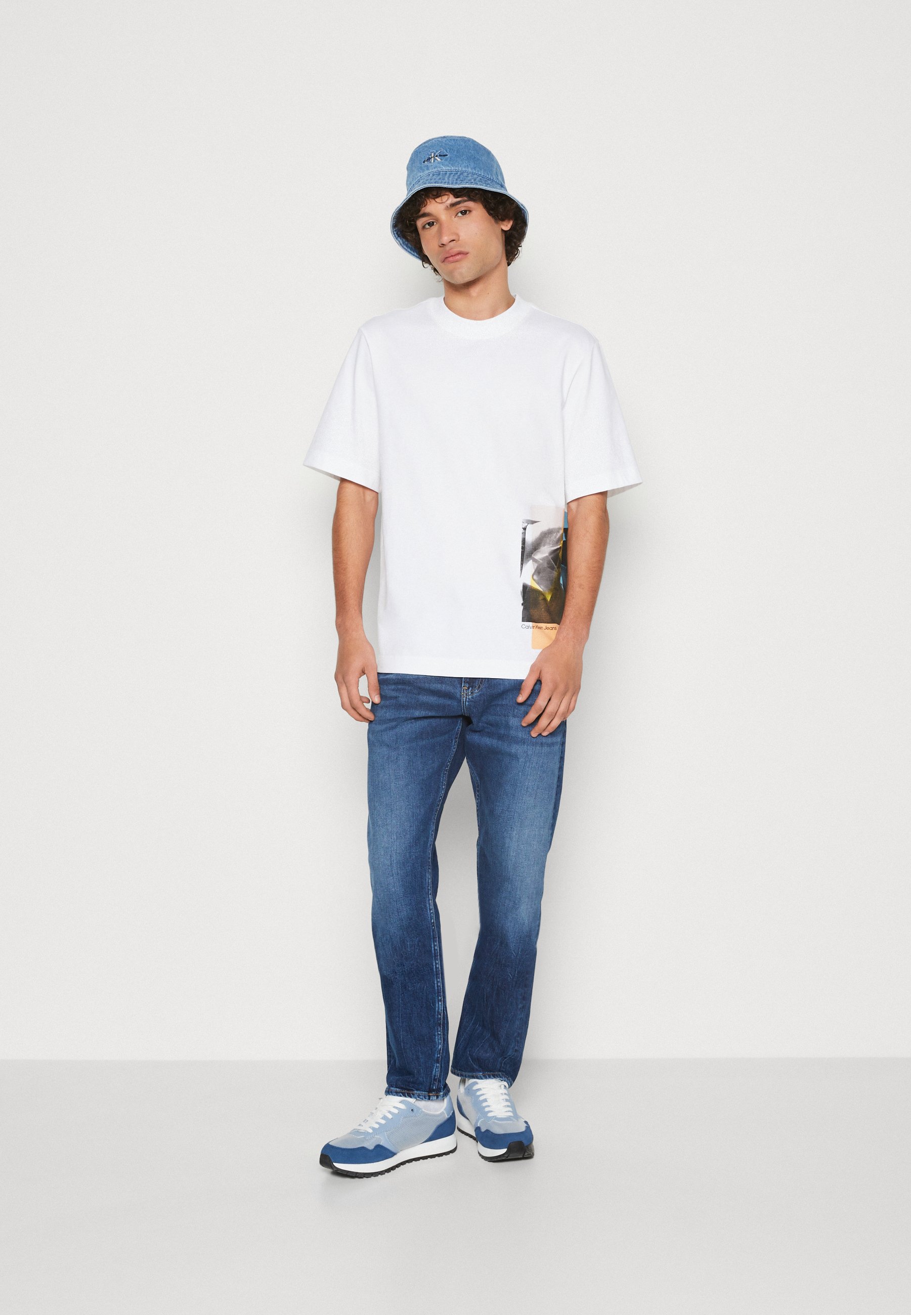 MULTI LAYERED- Print T-shirt