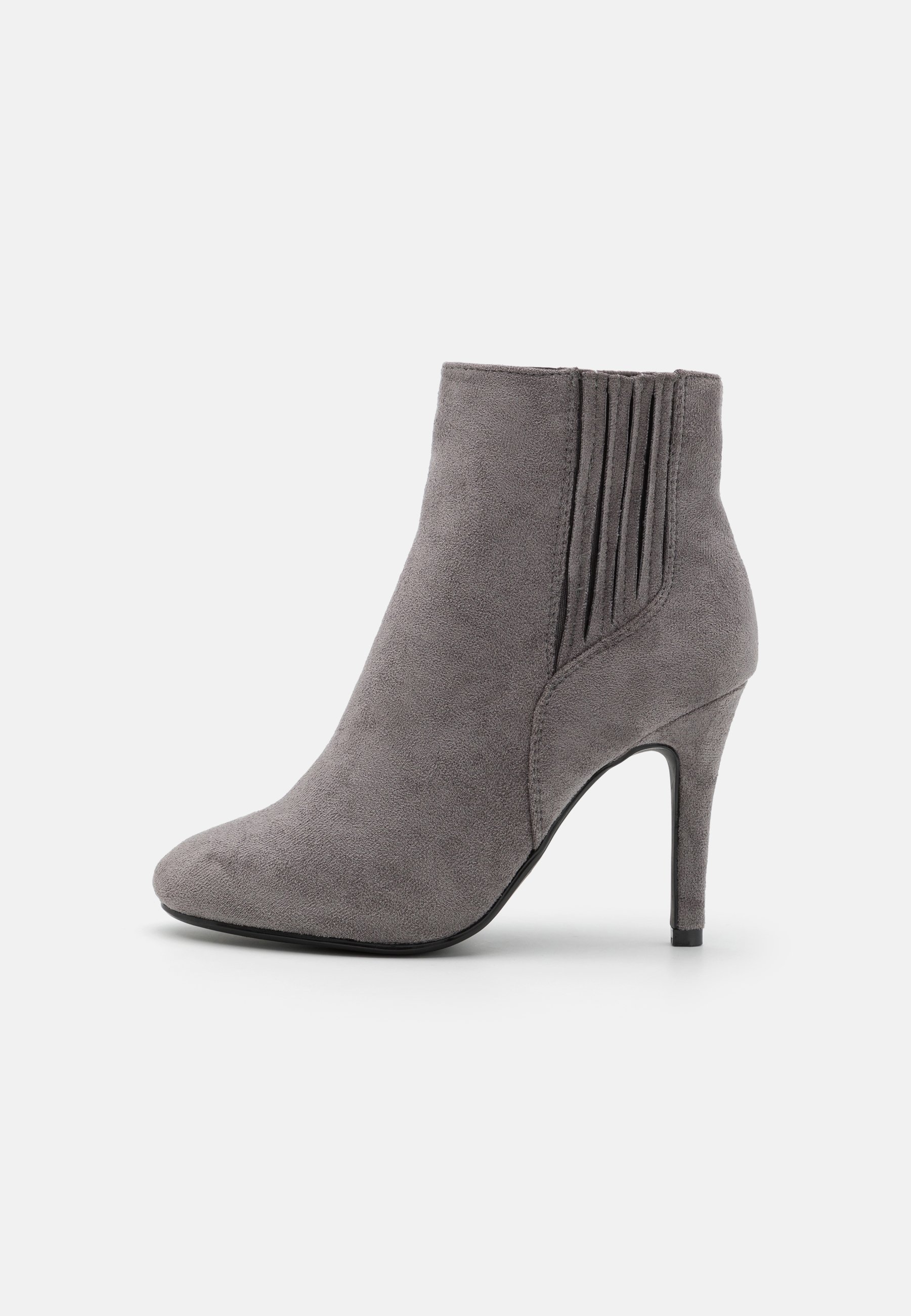 Classic ankle boots