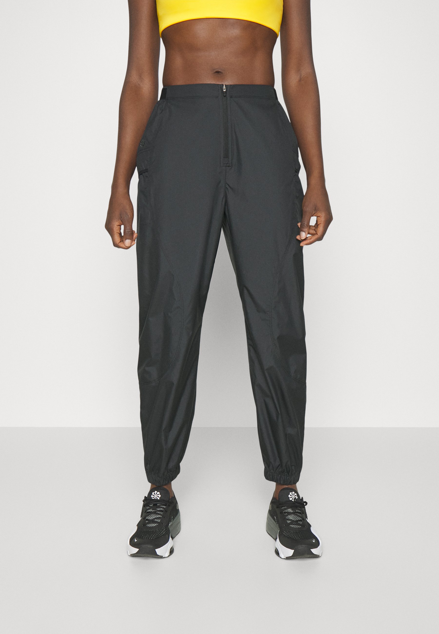 TRAIL PANT - Tracksuit bottoms