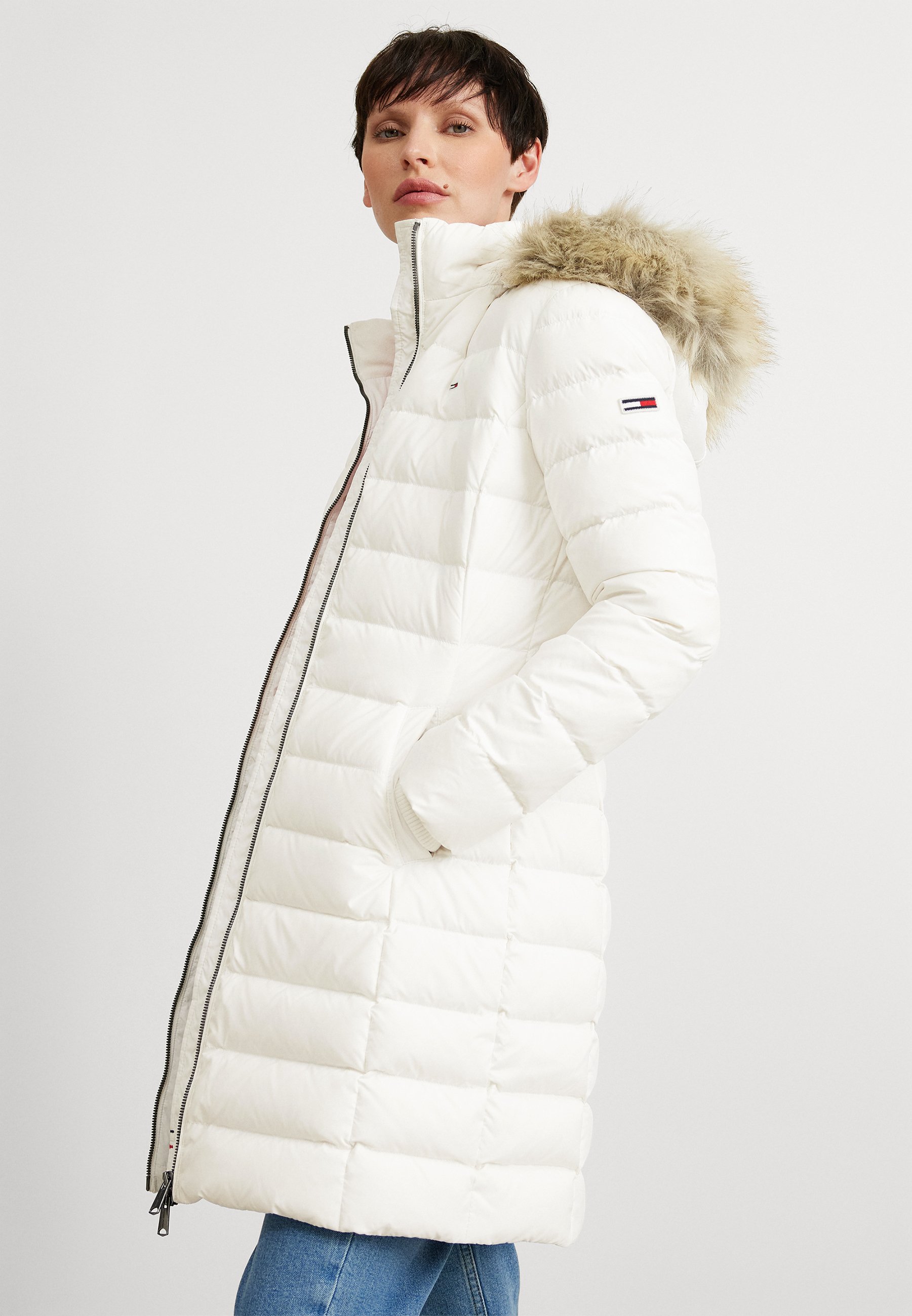 ESSENTIAL HOODED - Down coat
