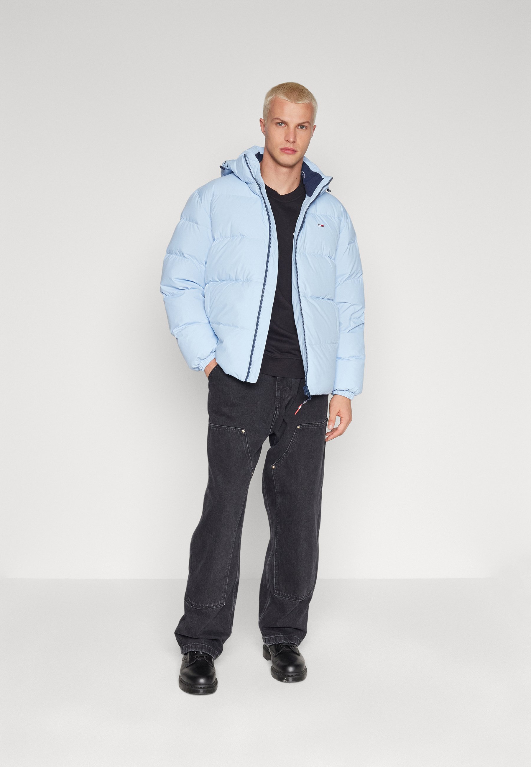 ESSENTIAL JACKET - Down jacket