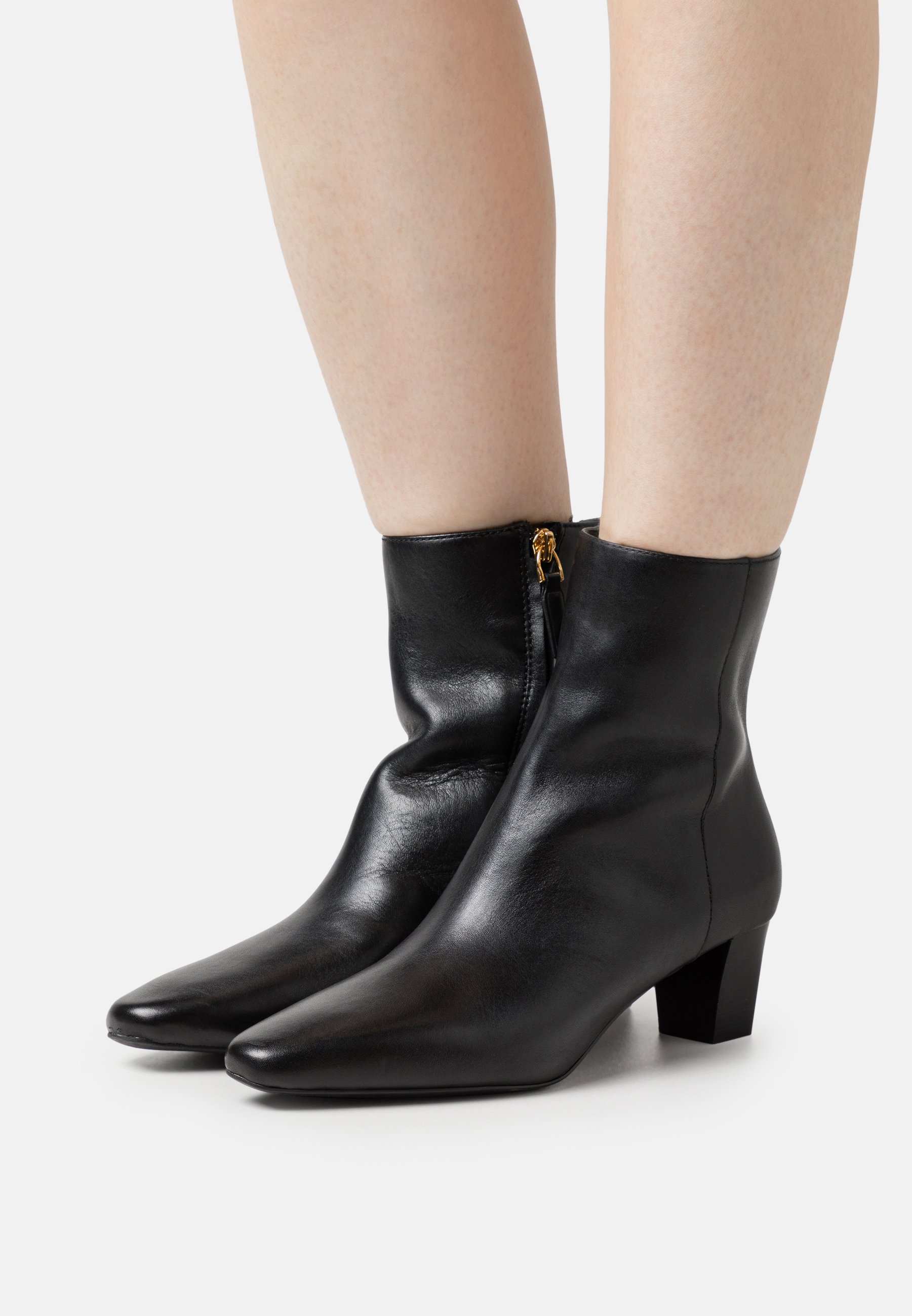 WILLA BOOTIE - Classic ankle boots