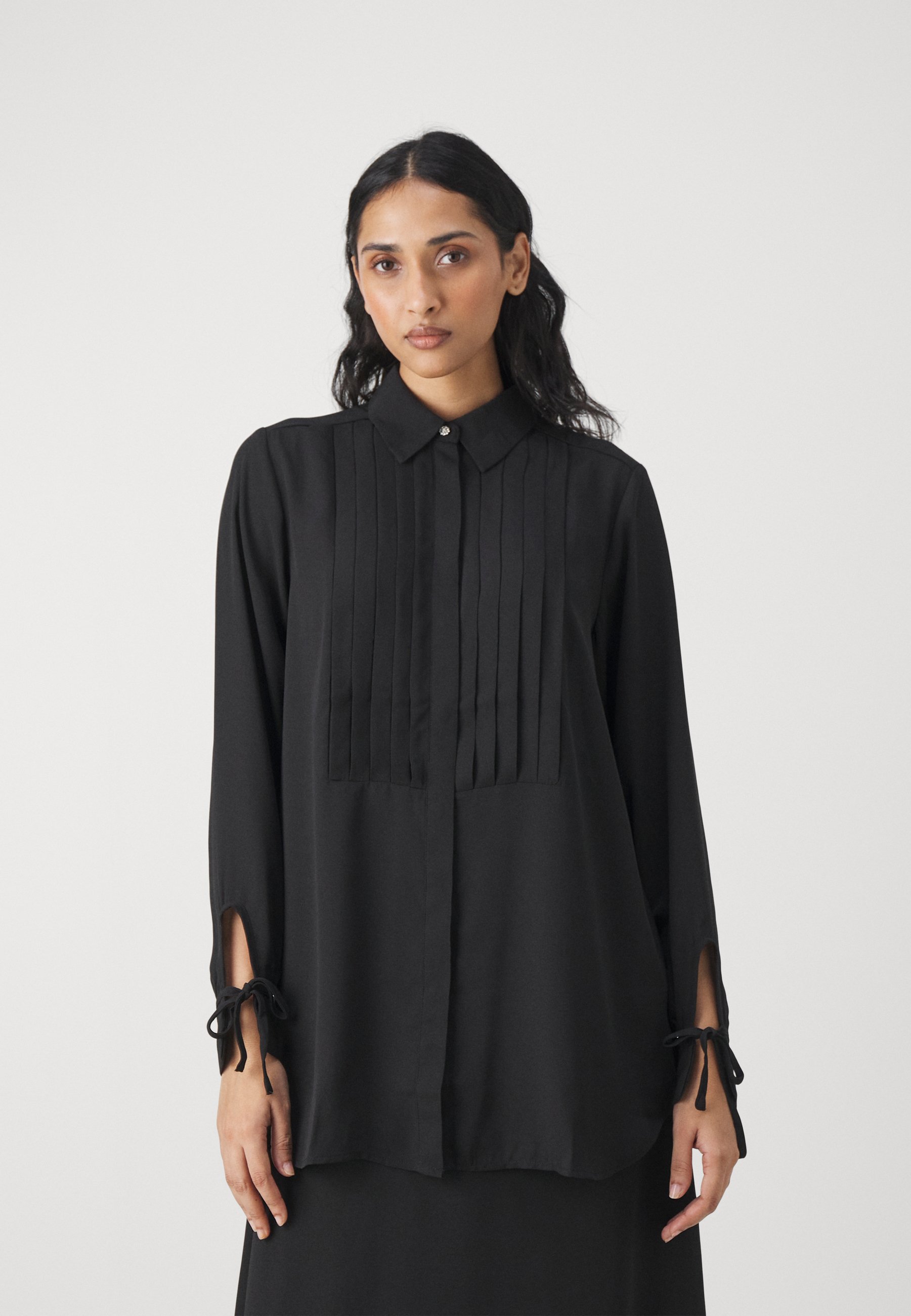 CAMILLA HAYET - Button-down blouse