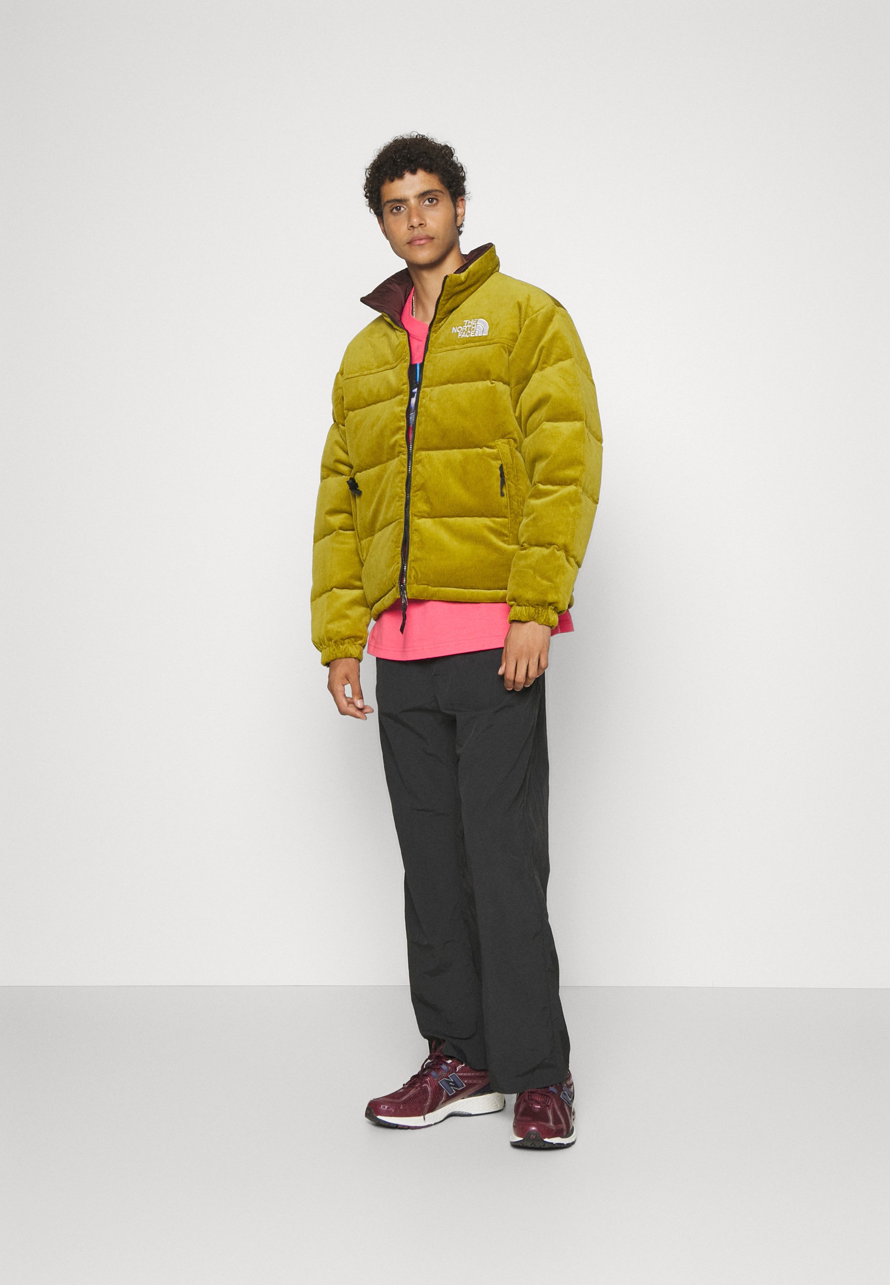 REVERSIBLE NUPTSE JACKET UNISEX - Down jacket