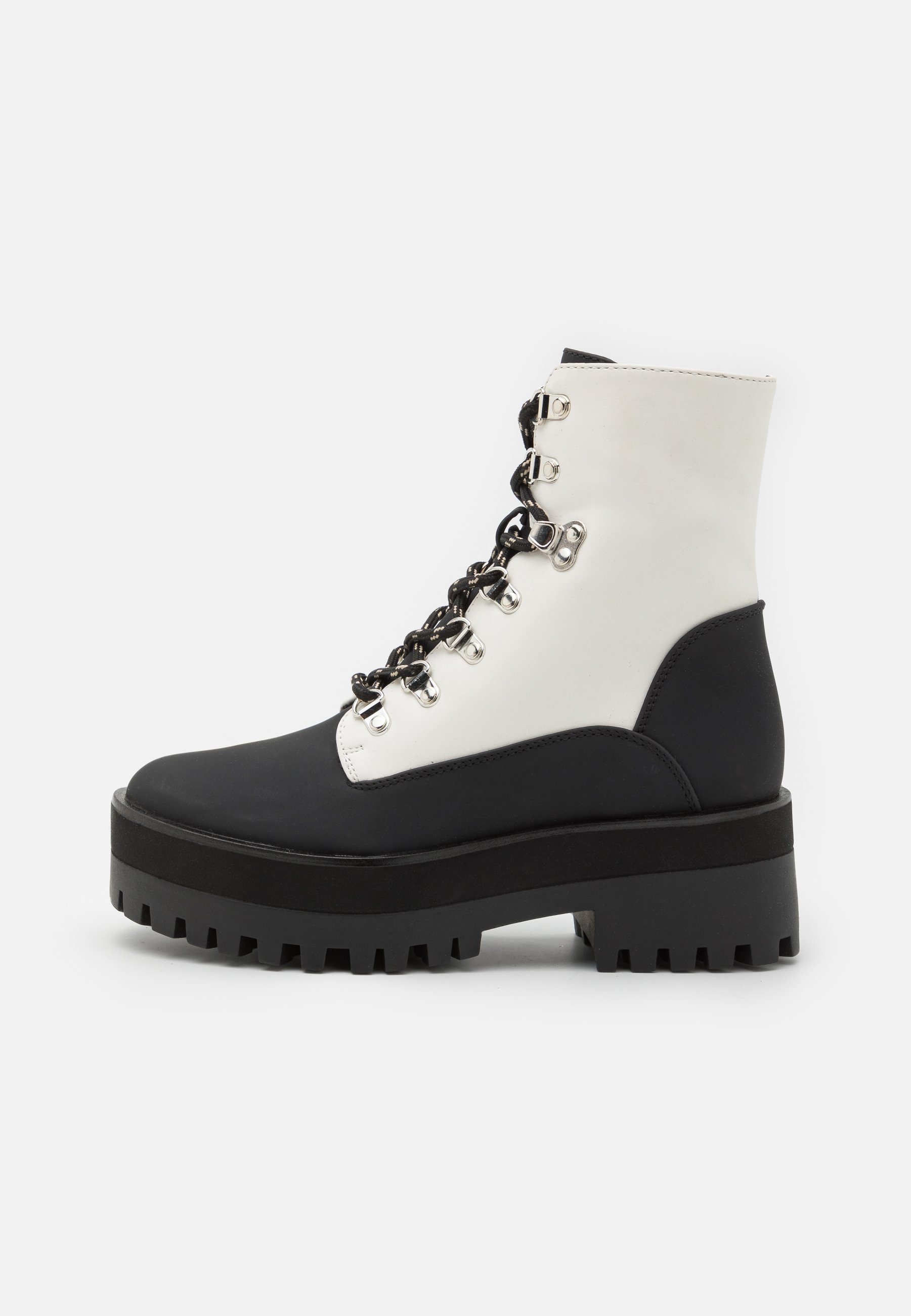 Lace-up ankle boots
