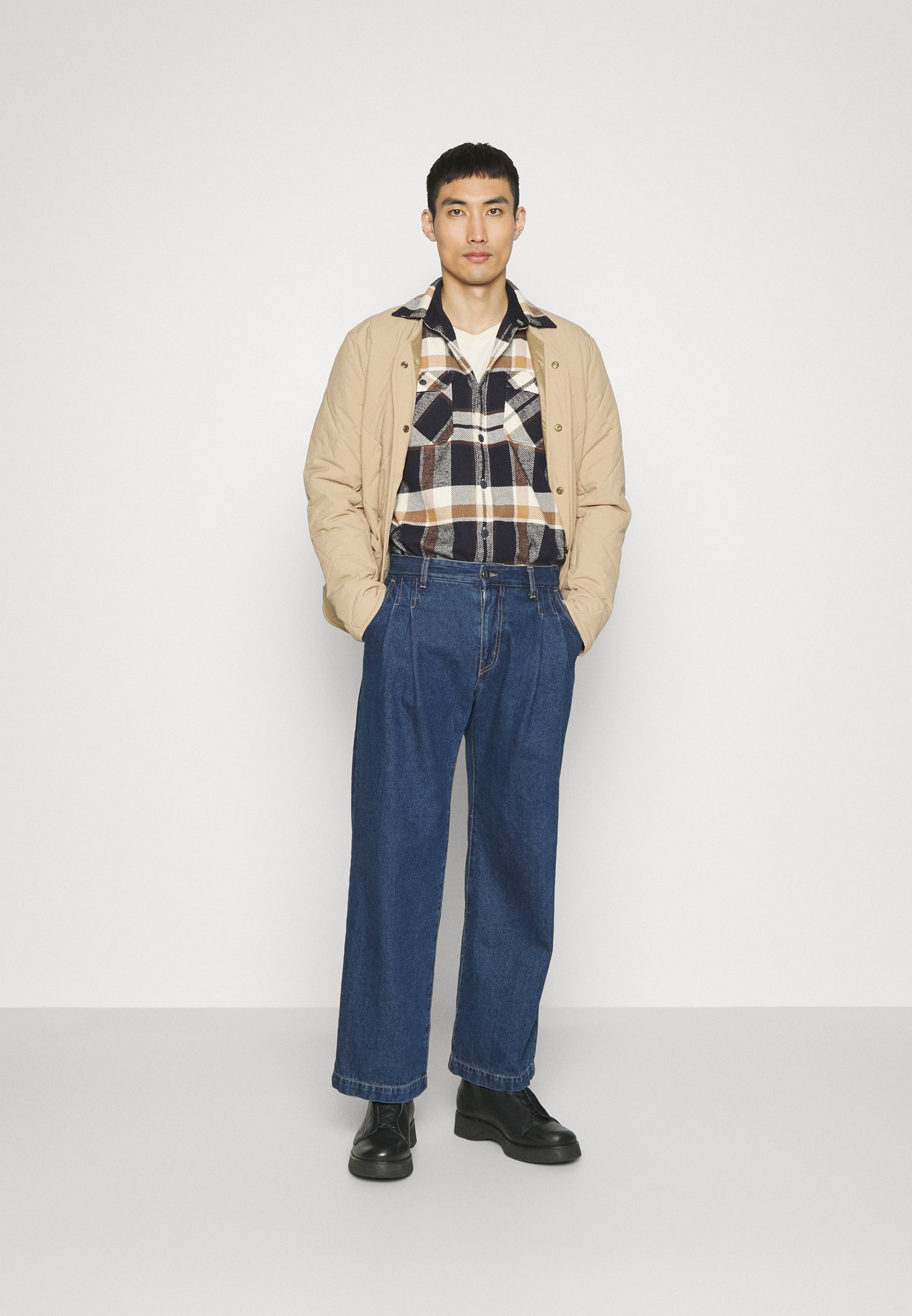 MOUNTAIN TAILORED - Shirt