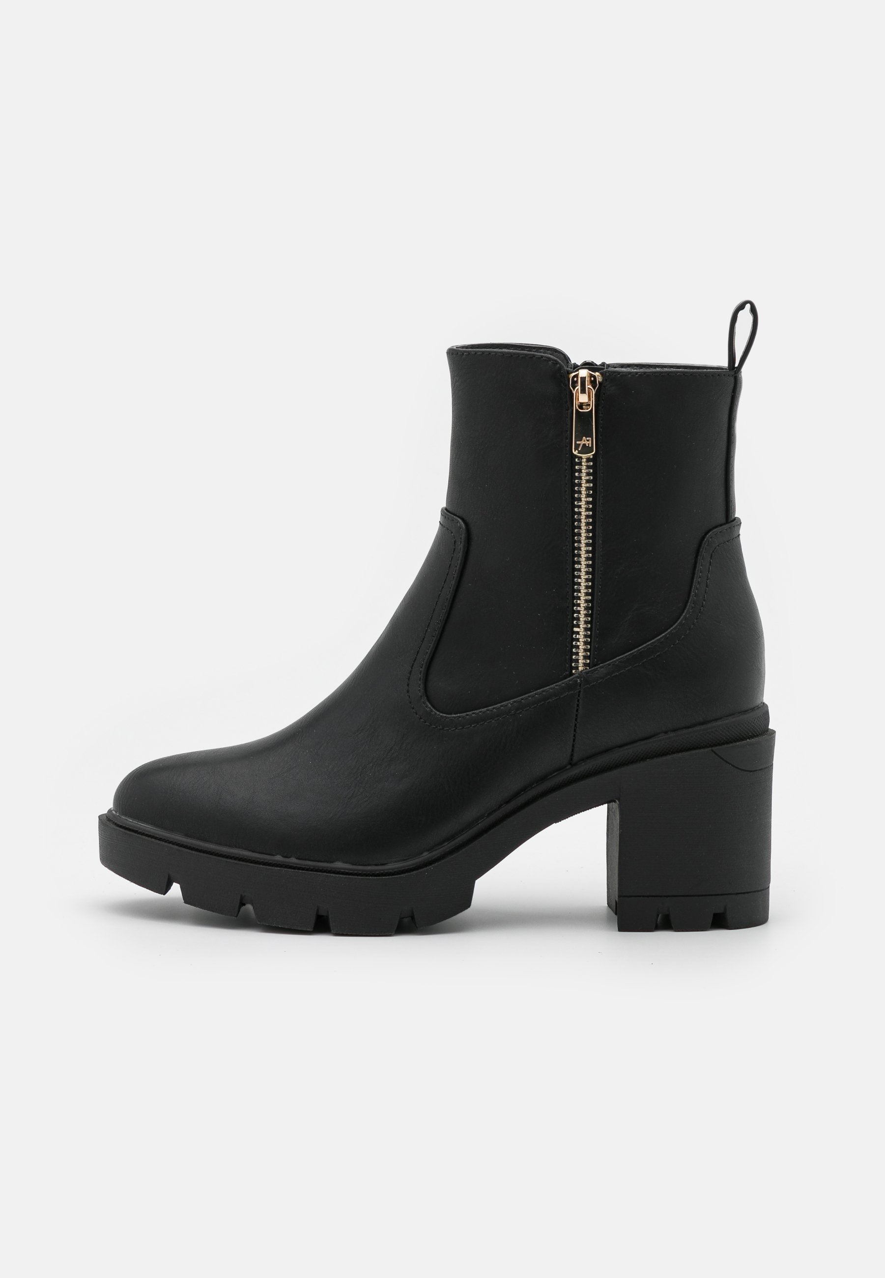 Platform ankle boots