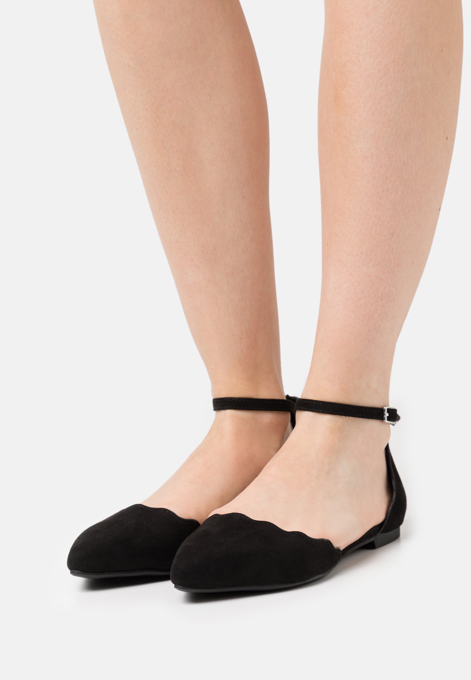 Ankle strap ballet pumps