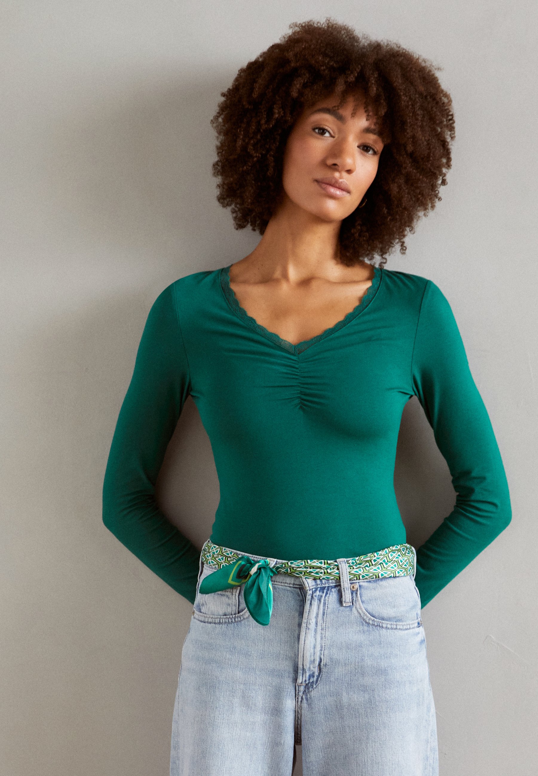 Long sleeved top