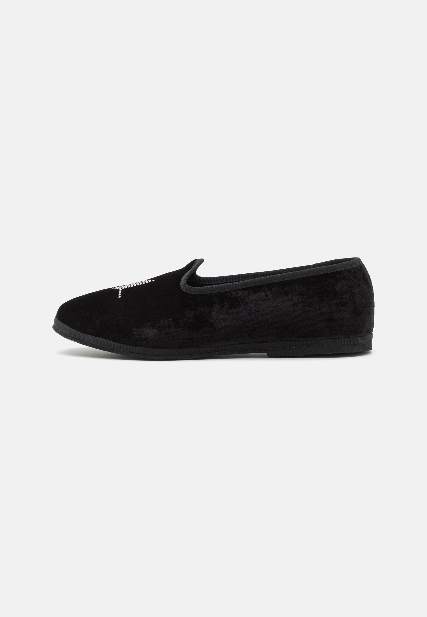 KLARA MONOGRAM SLIPPER - Slippers