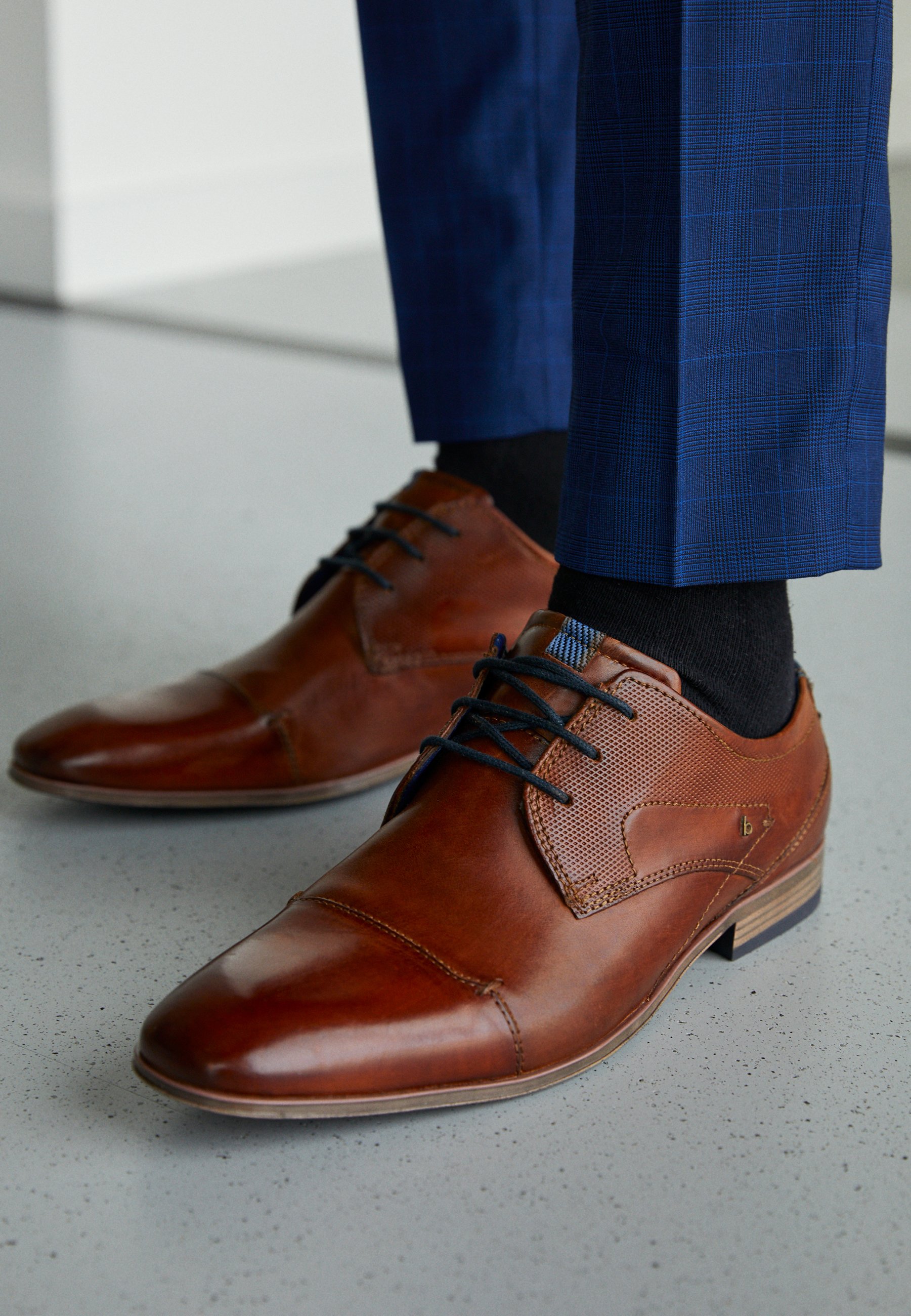 MATTIA - Lace-ups