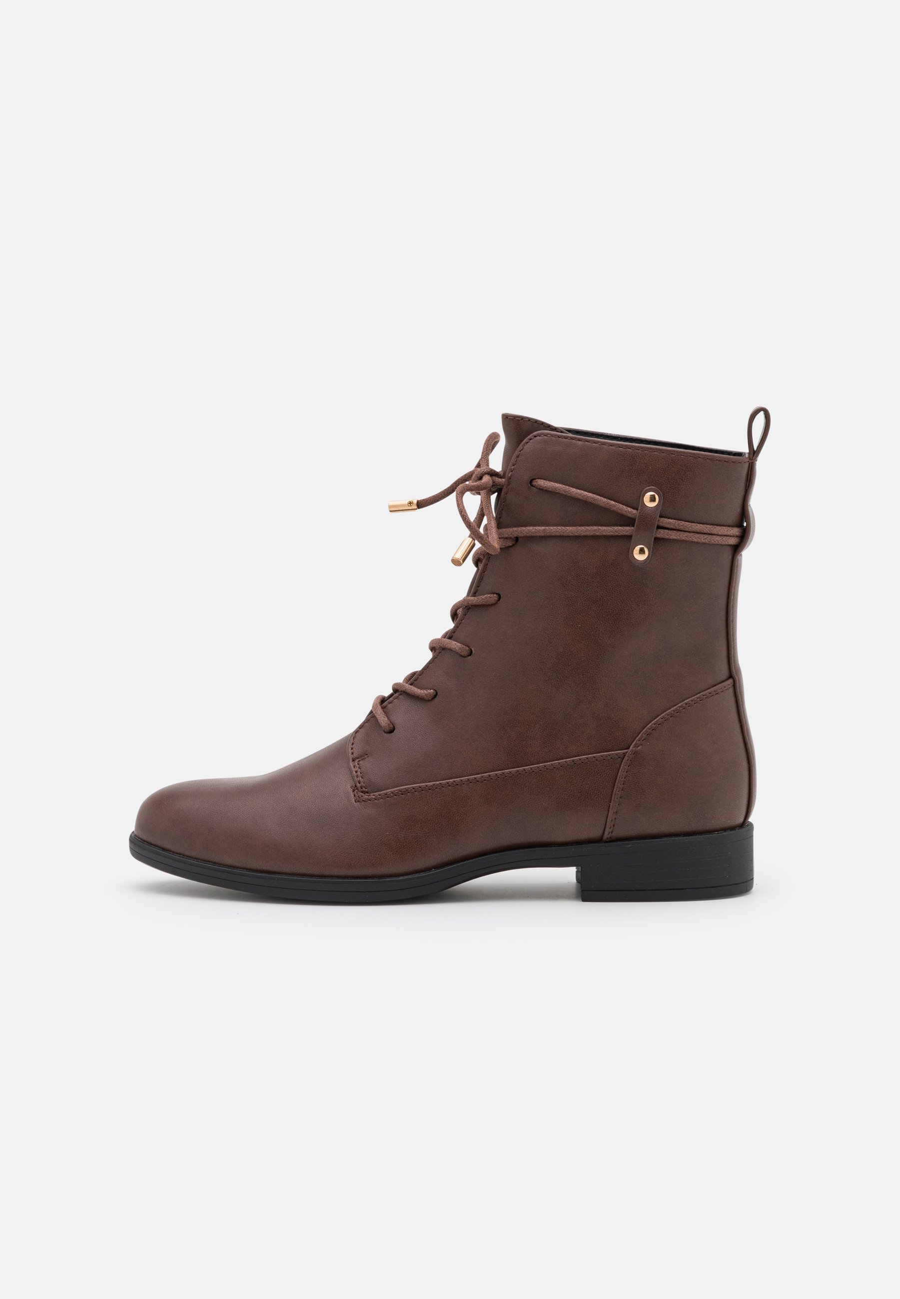 Lace-up ankle boots