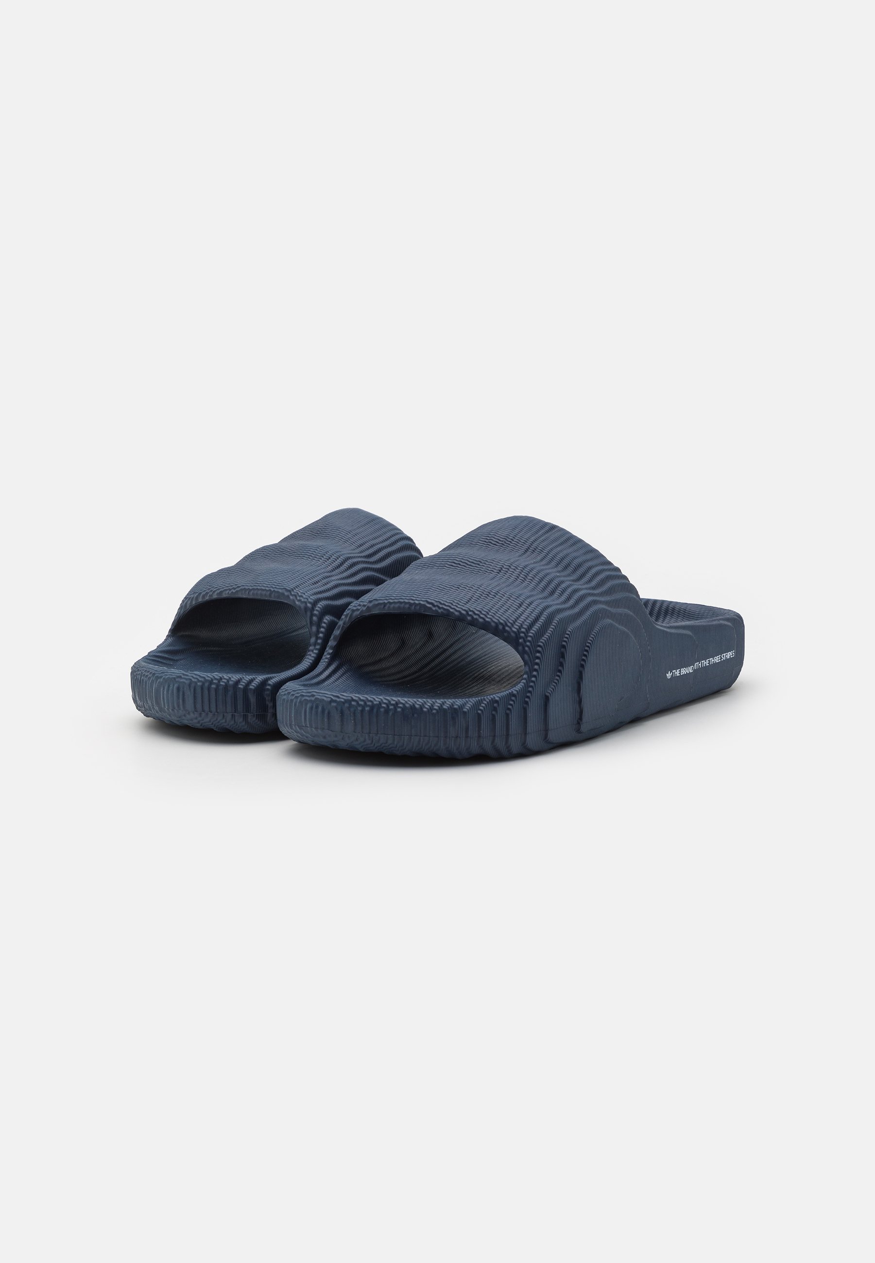 ADILETTE 22 - Pool slides