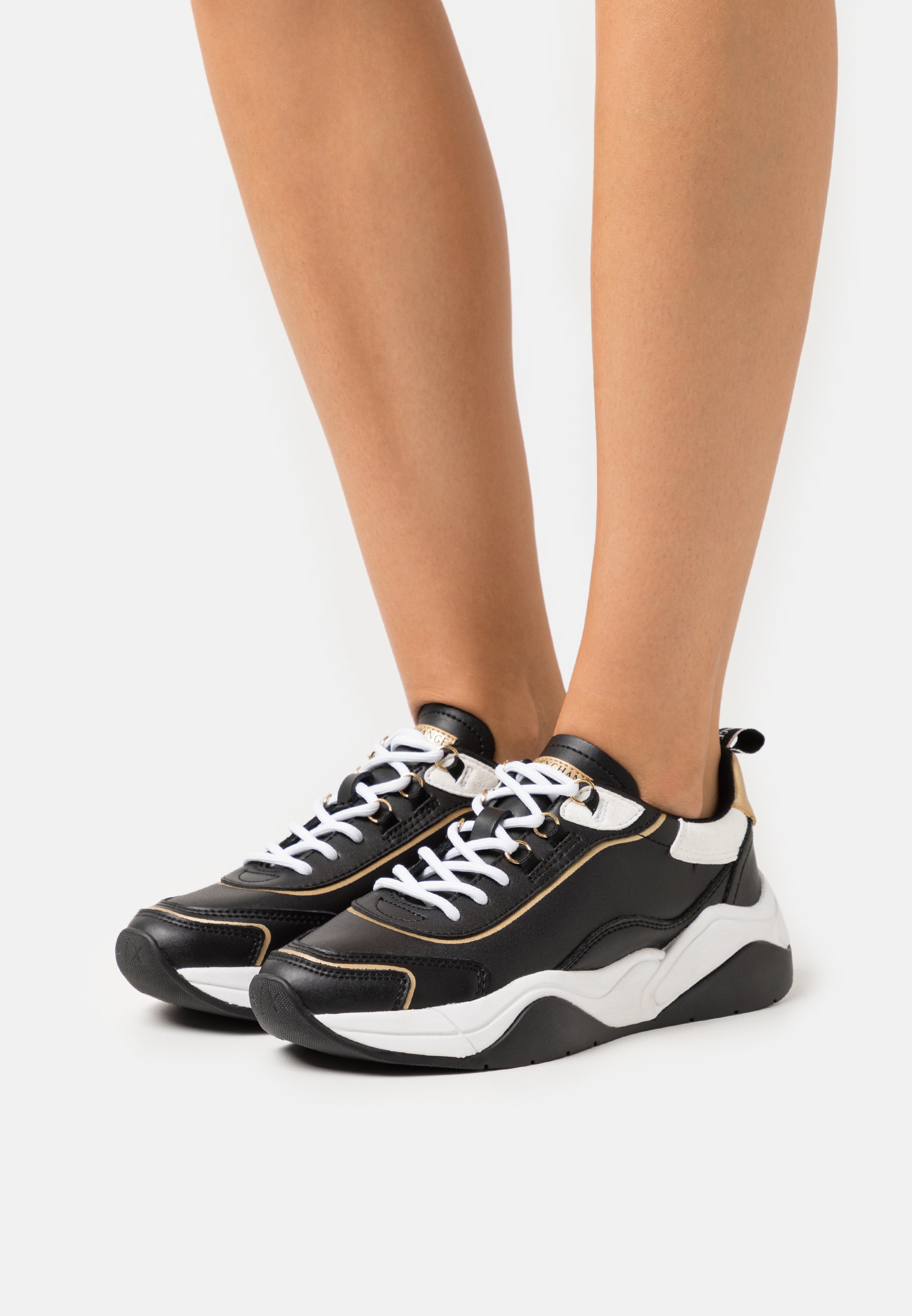 LACE UP- Trainers