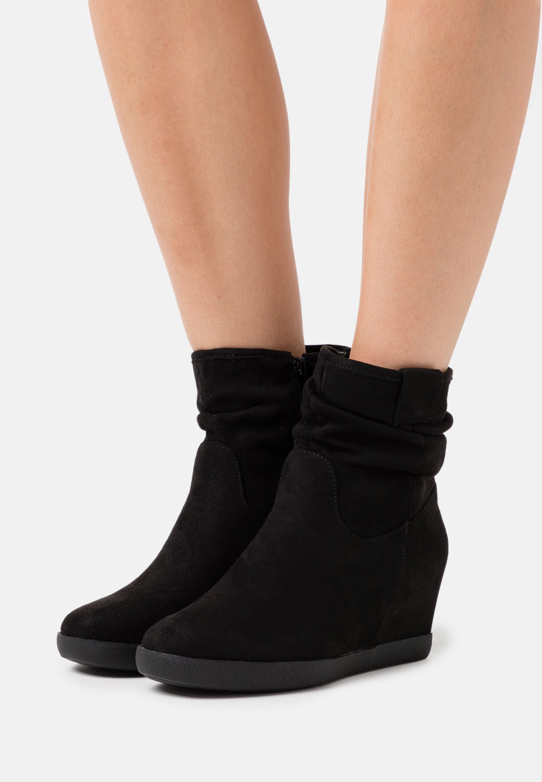 WINTER BOOT - Wedge Ankle Boots