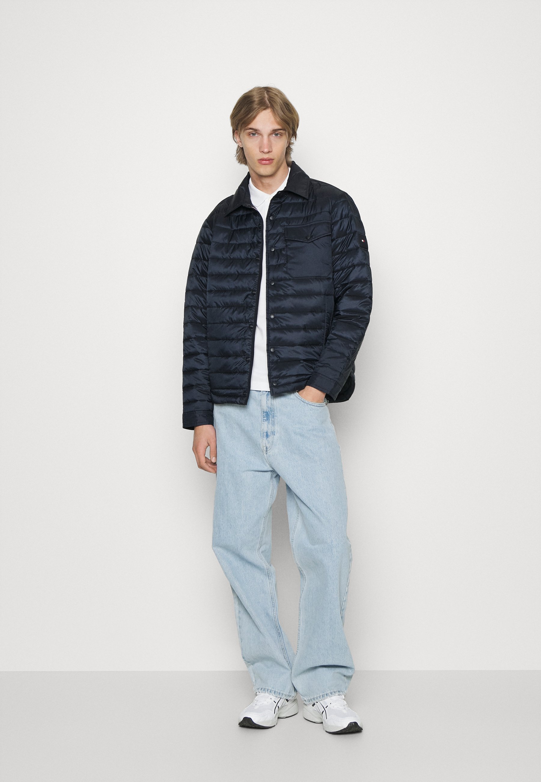 PACKABLE RECYCLED SHIRT JACKET - Light jacket