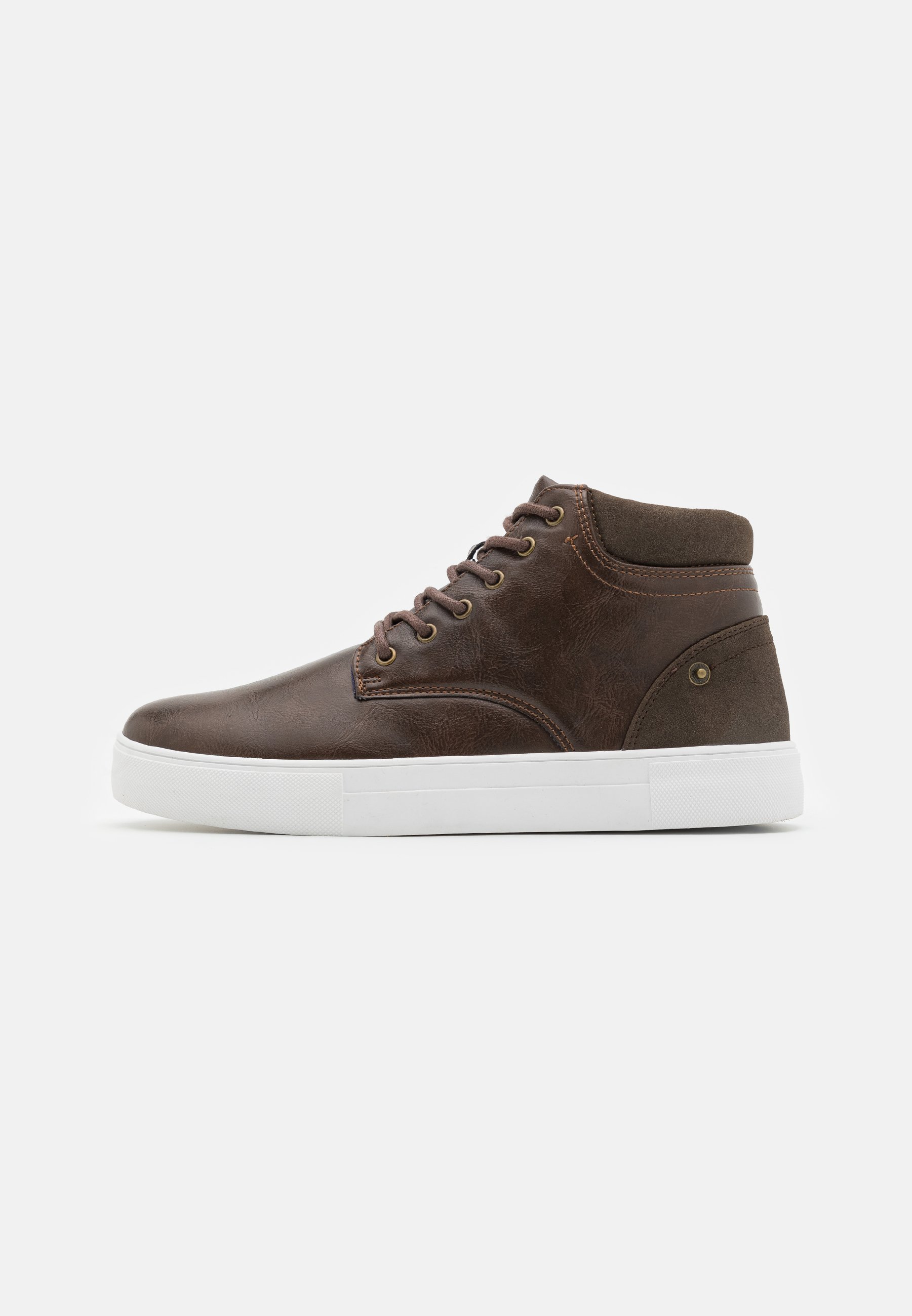 High-top trainers