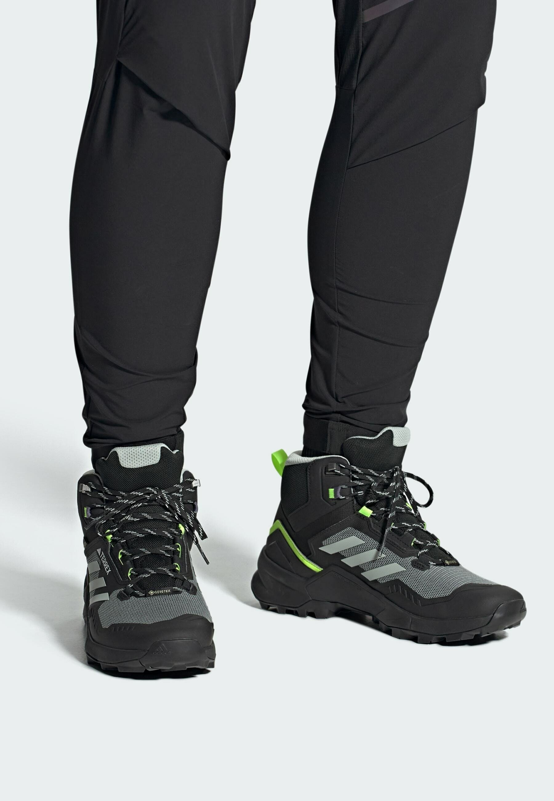 TERREX SWIFT R3 MID GORE-TEX - Hiking shoes