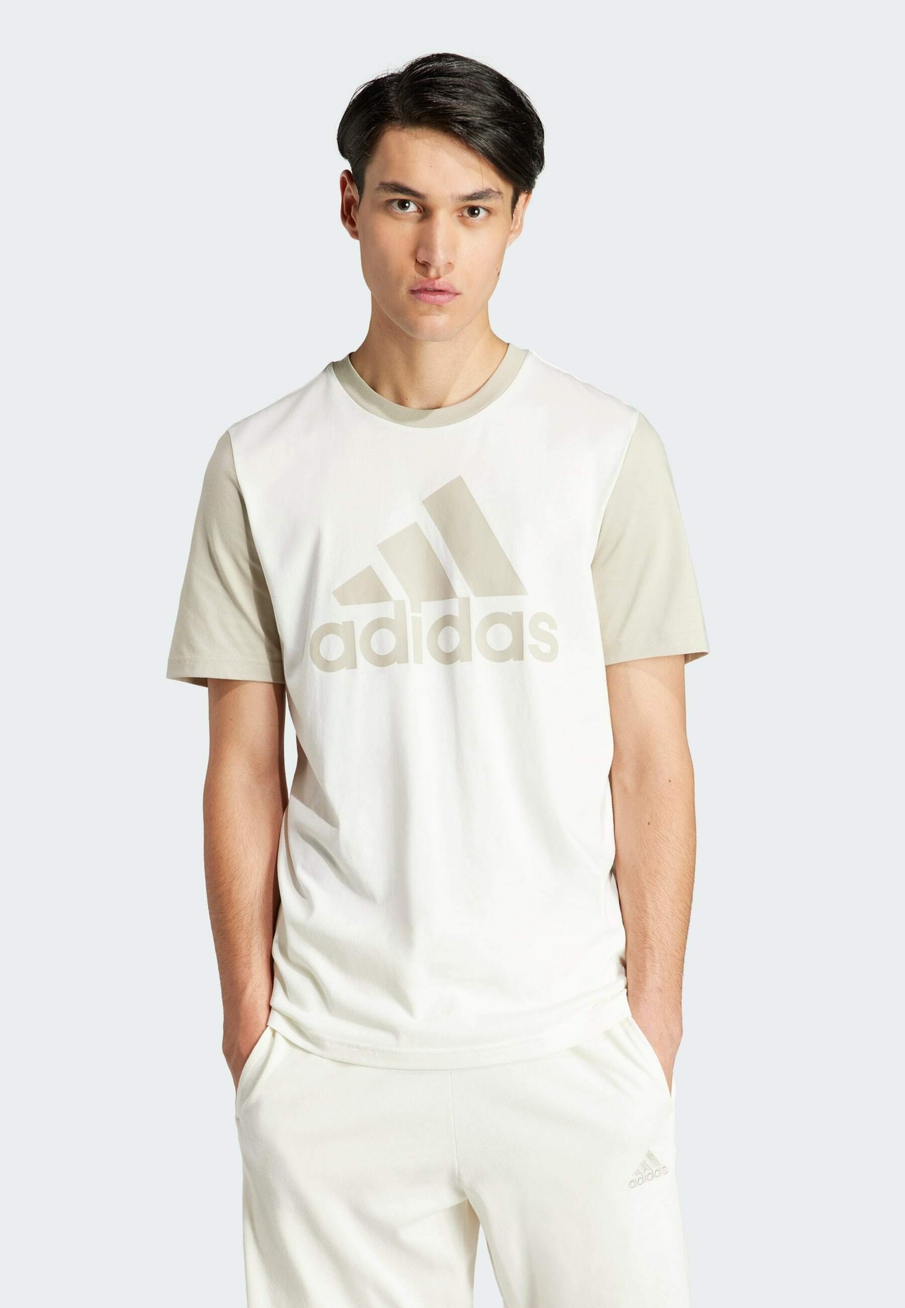 ESSENTIALS SINGLE BIG LOGO- Print T-shirt