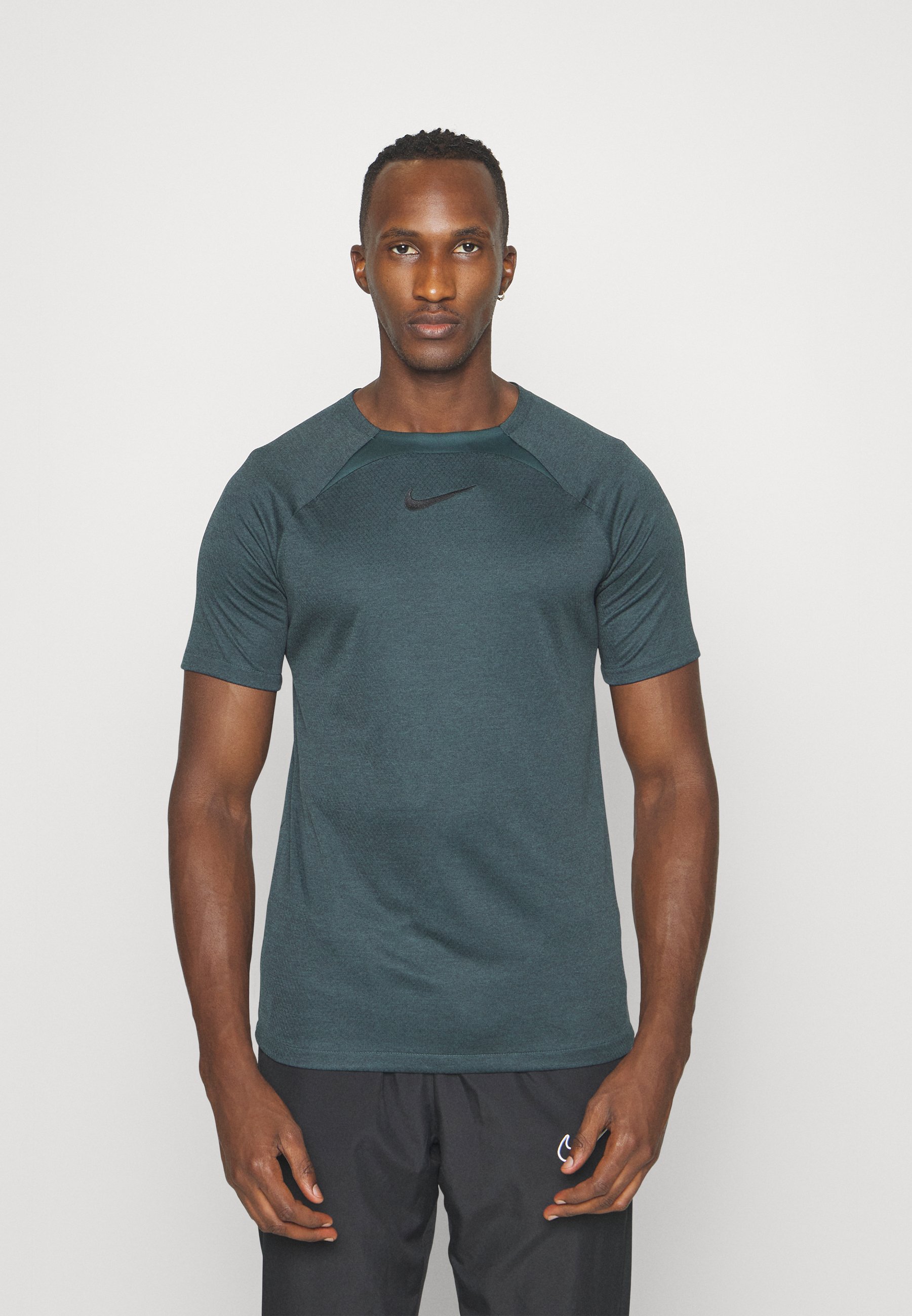 ACADEMY - Sports T-shirt