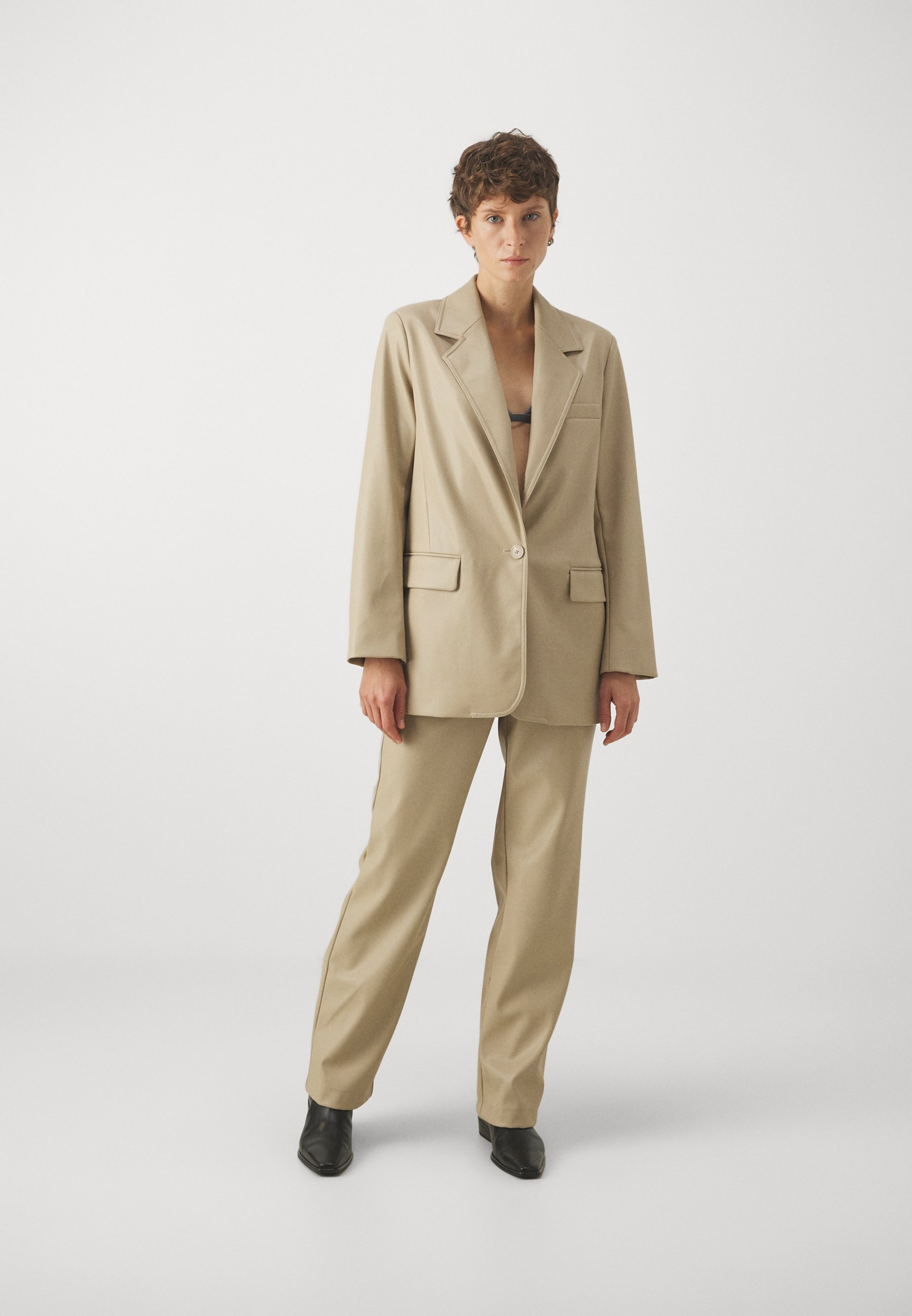 ONLIZARA BLAZER - Short coat
