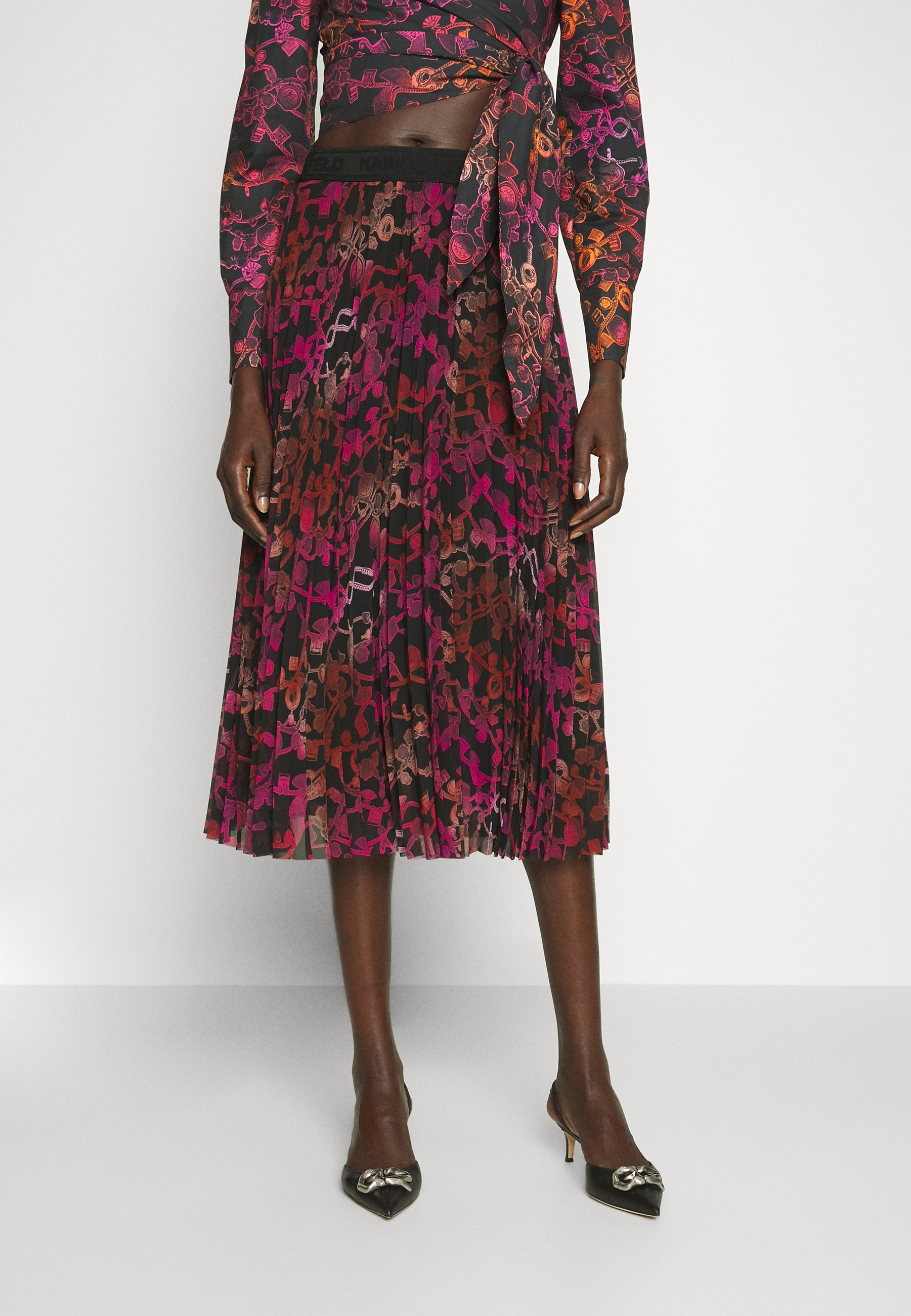 PLEATED CHAIN PRINT SKIRT - Pleated skirt