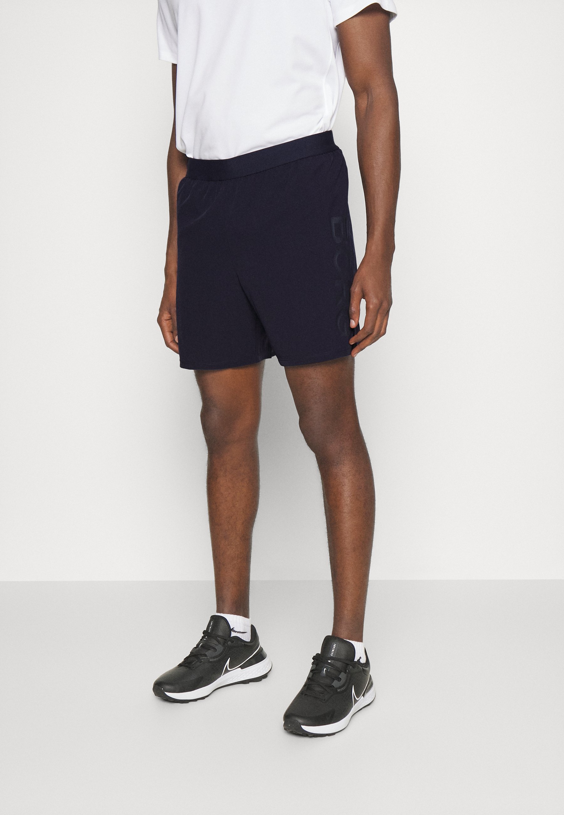 ZIP POCKET SHORTS - Sports shorts