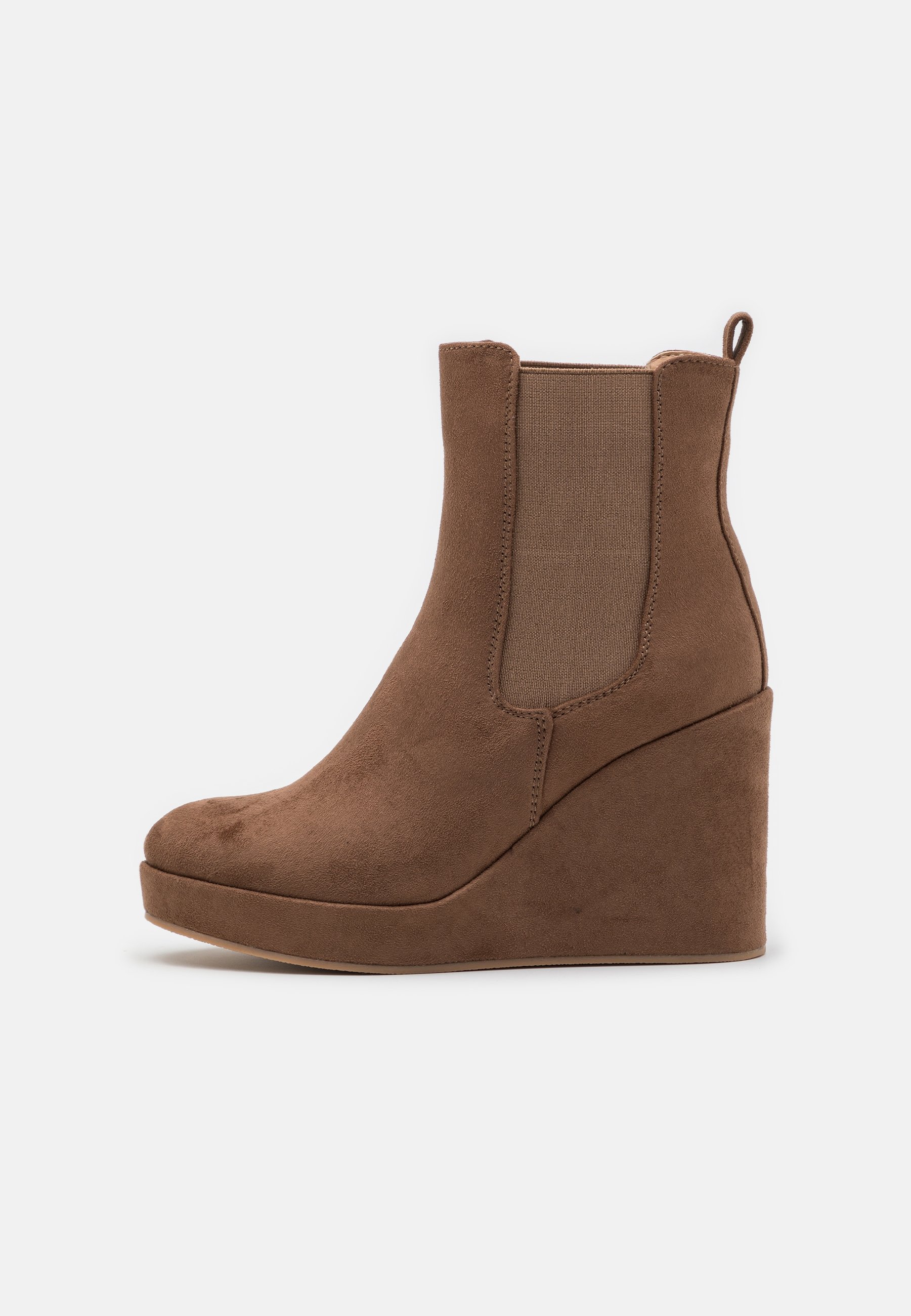 Platform ankle boots