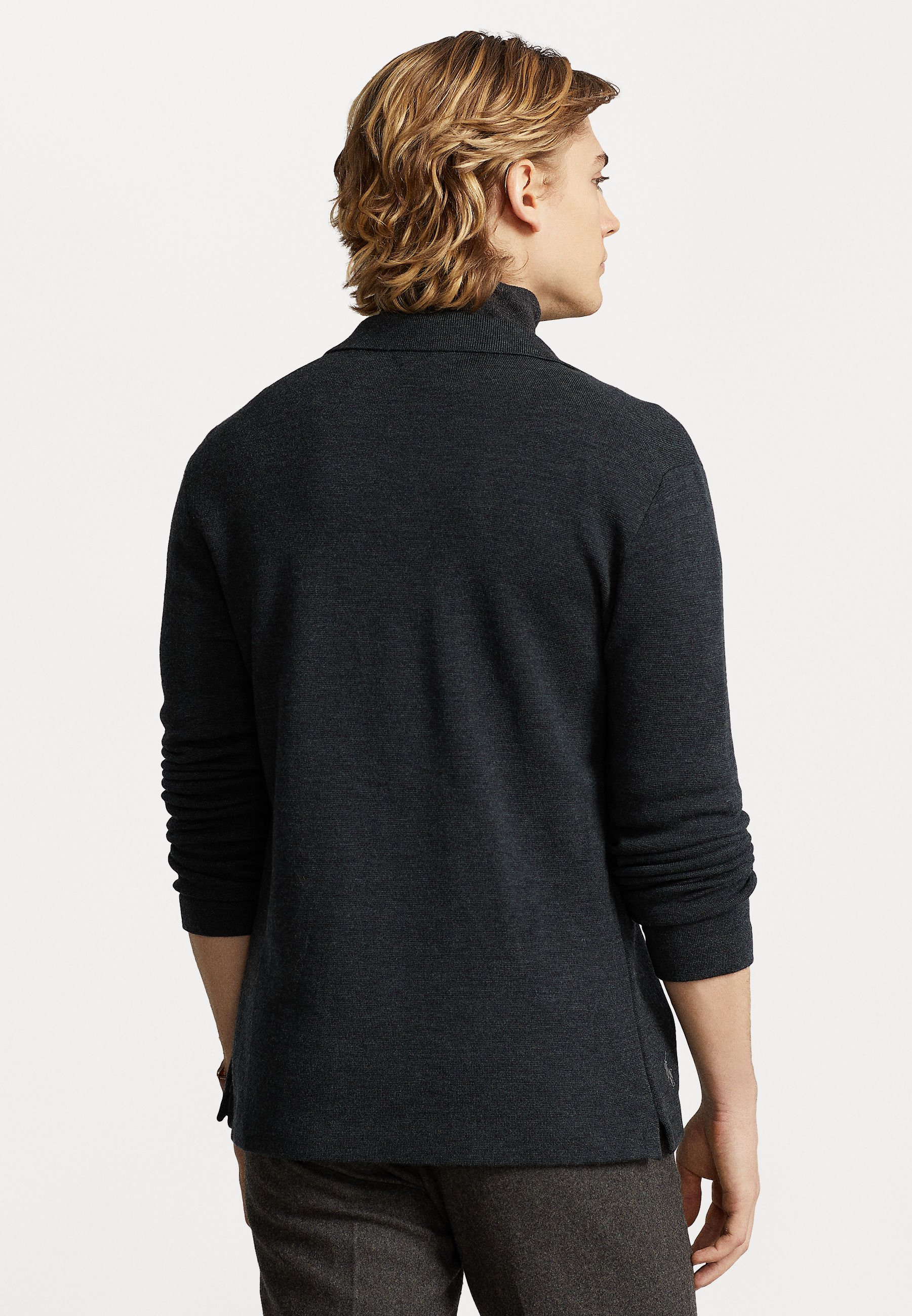 LONG SLEEVE- Shirt