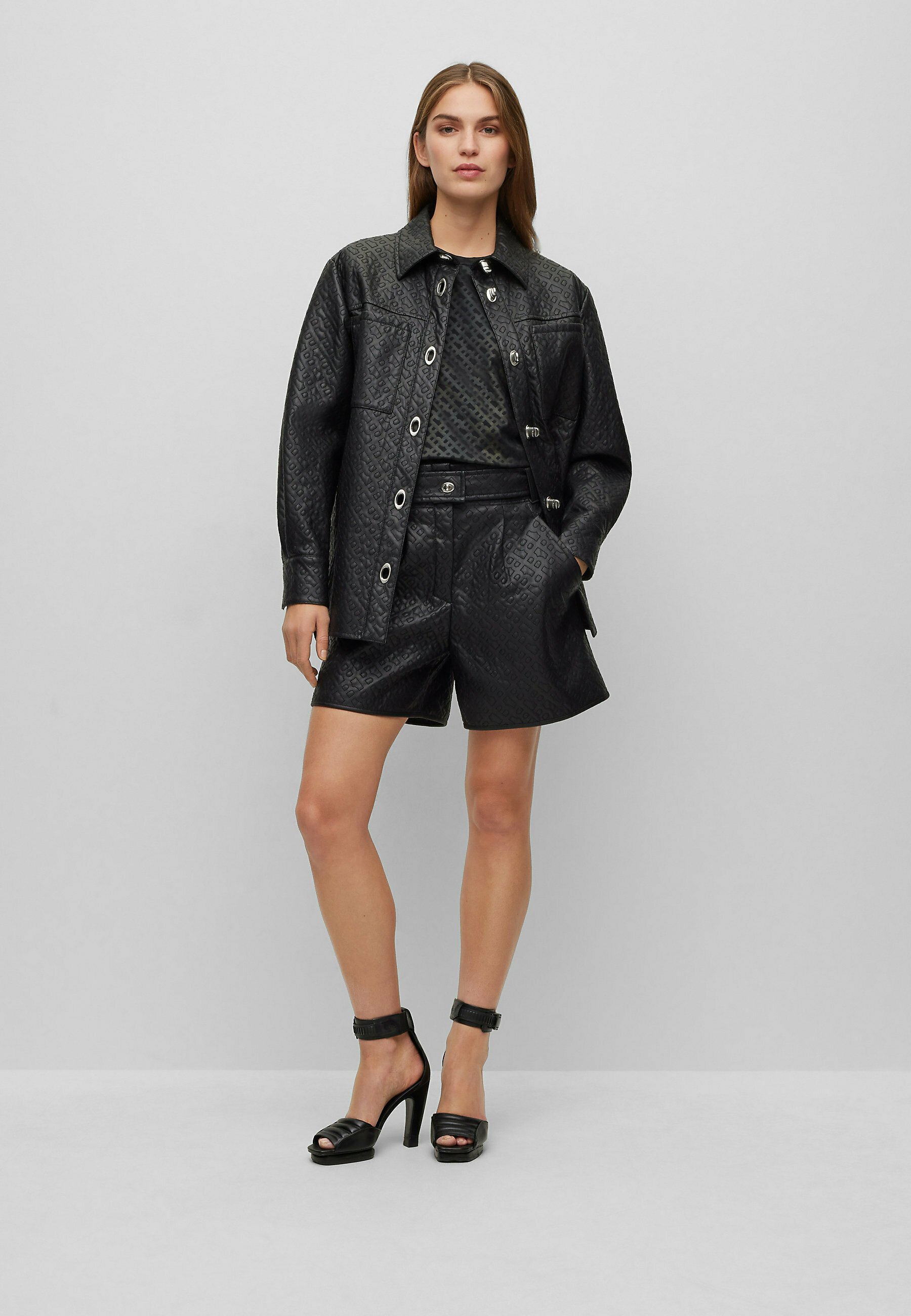 TOMENA - Shorts