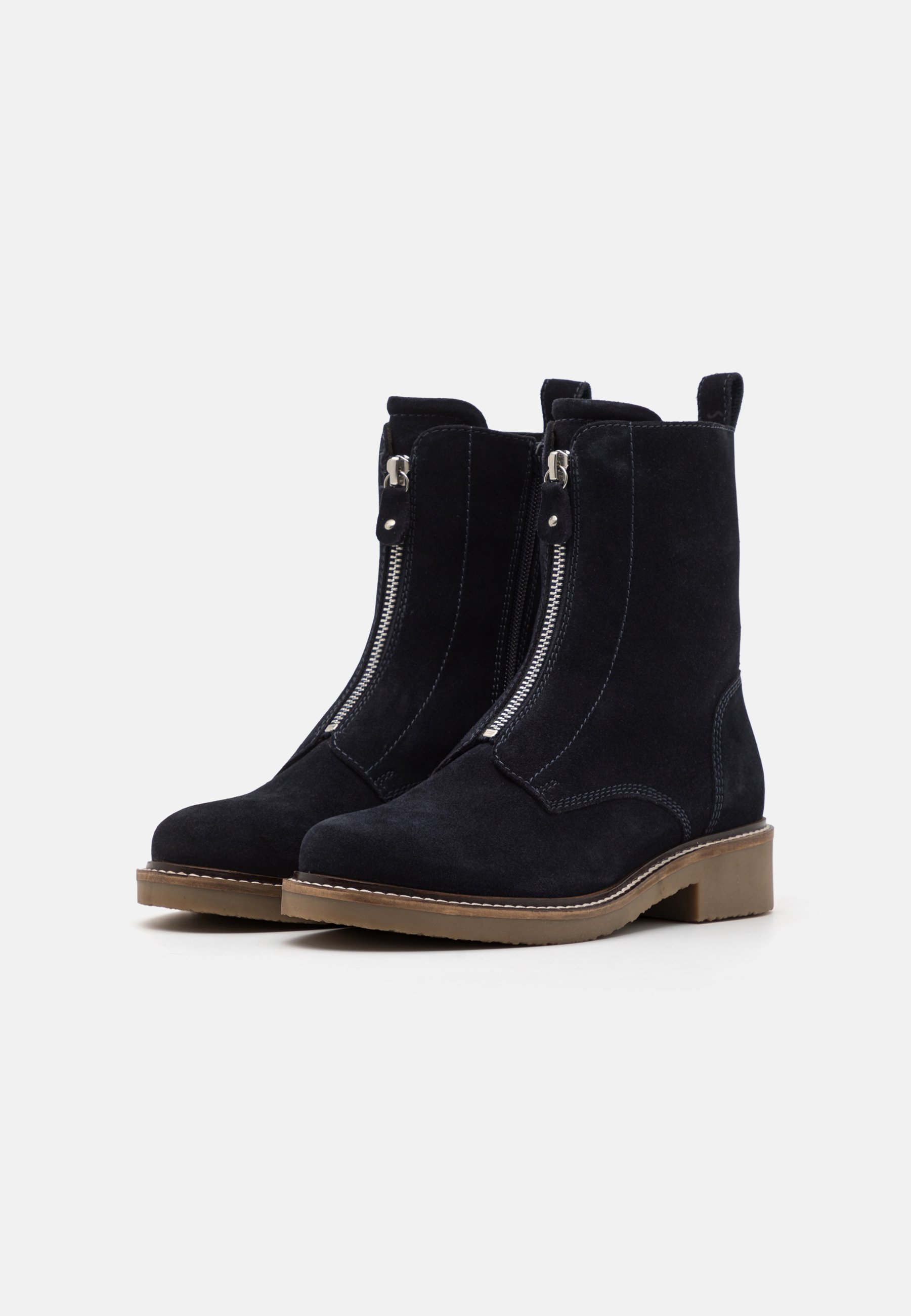 LEATHER- Classic ankle boots