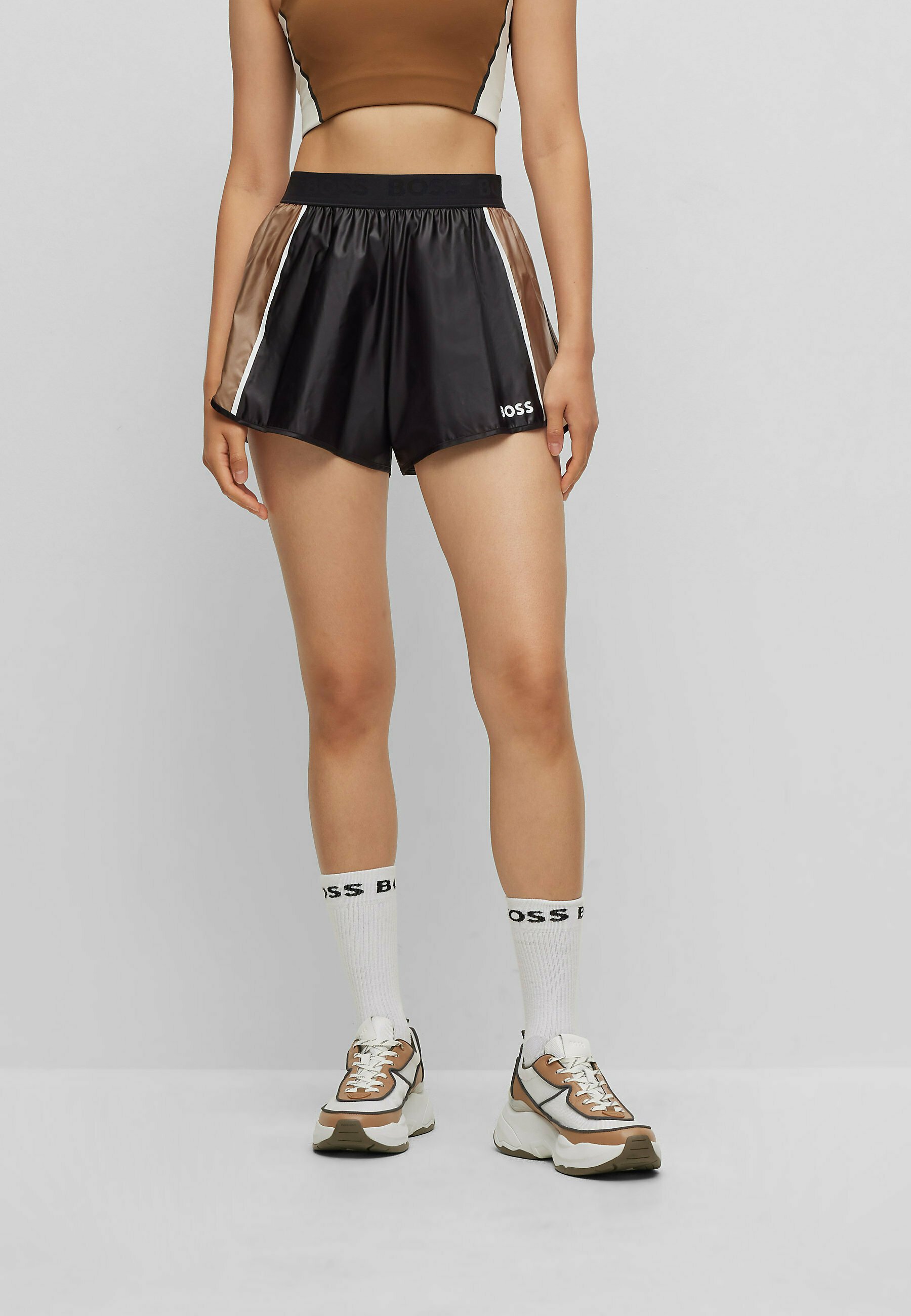ERUNNER ALICA - Shorts