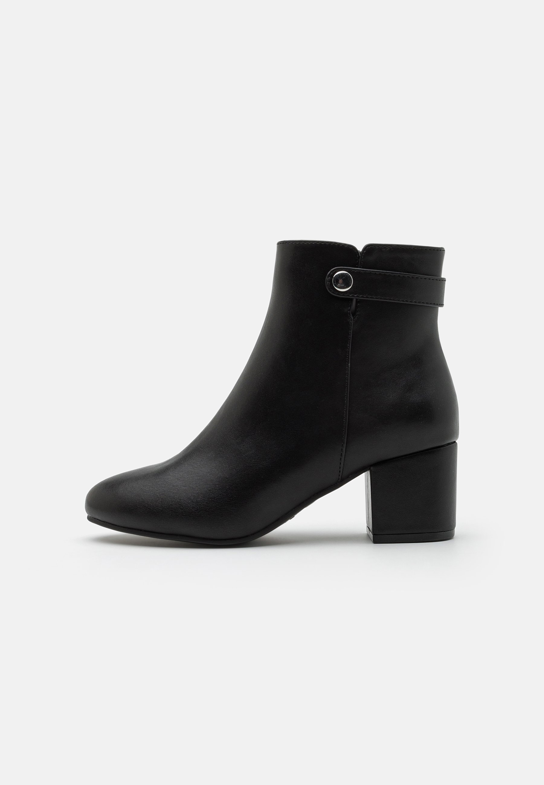 WIDE FIT - Classic ankle boots