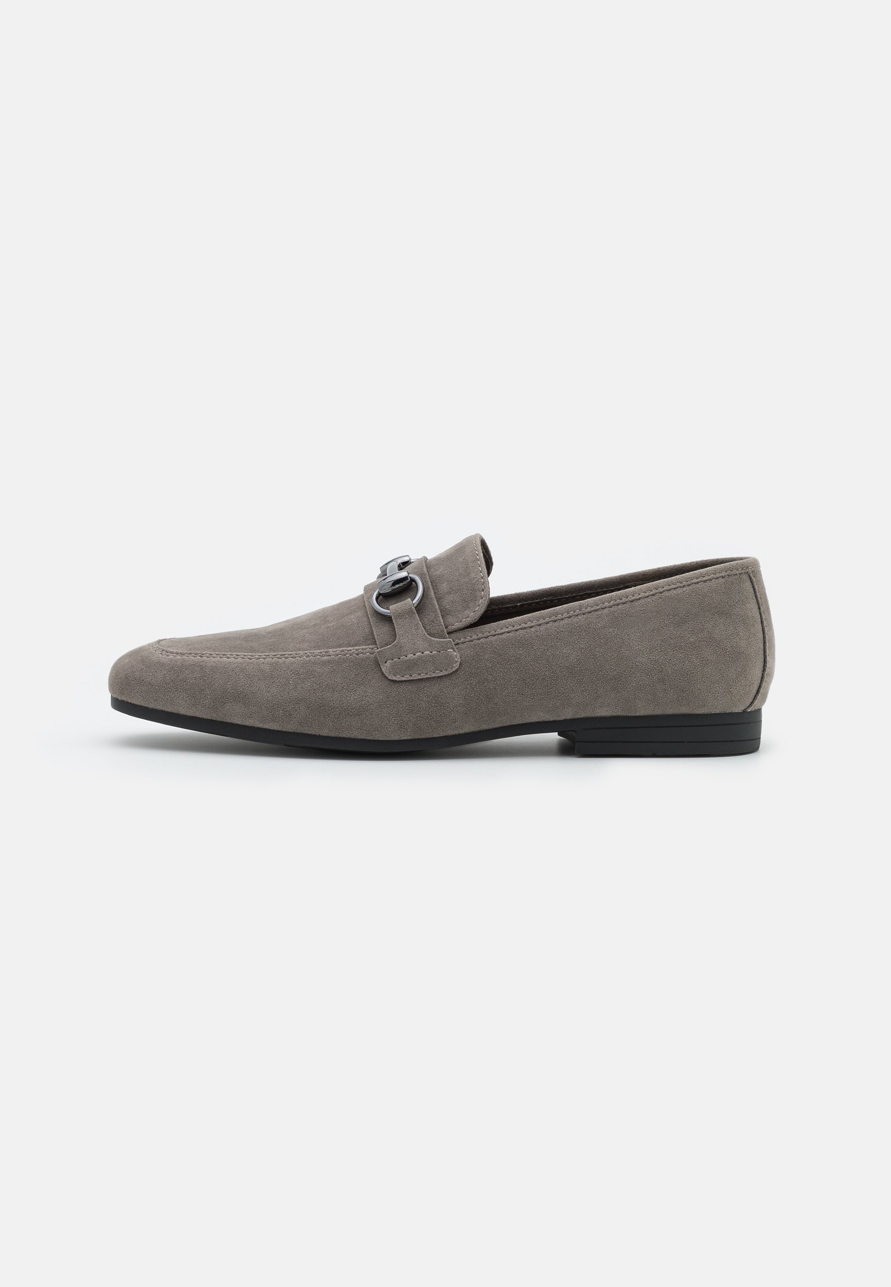 Smart slip-ons