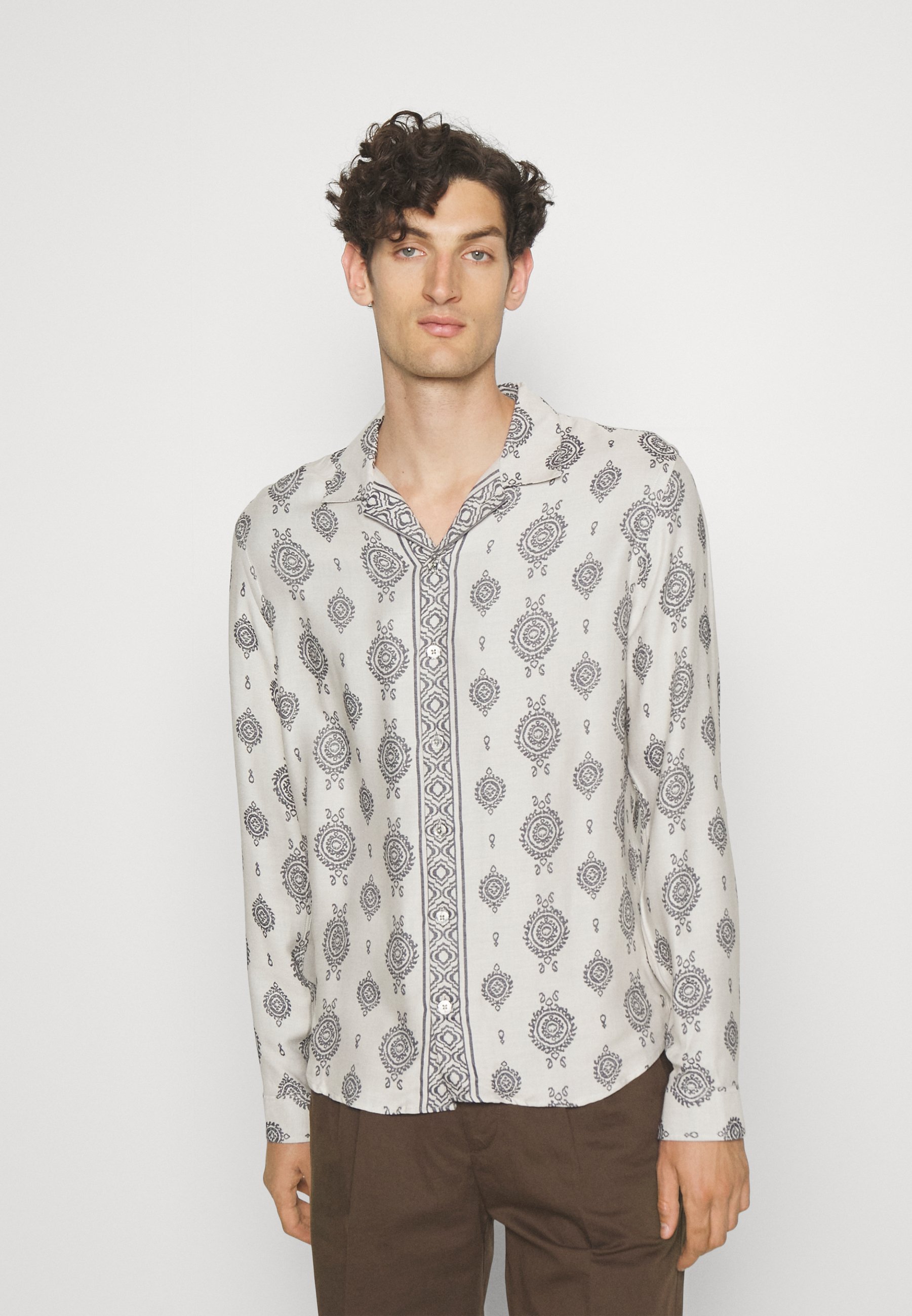 CAMPAIGN - Shirt