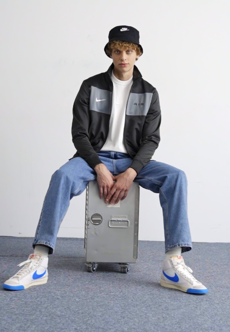 AIR TRACKTOP - Zip-up sweatshirt